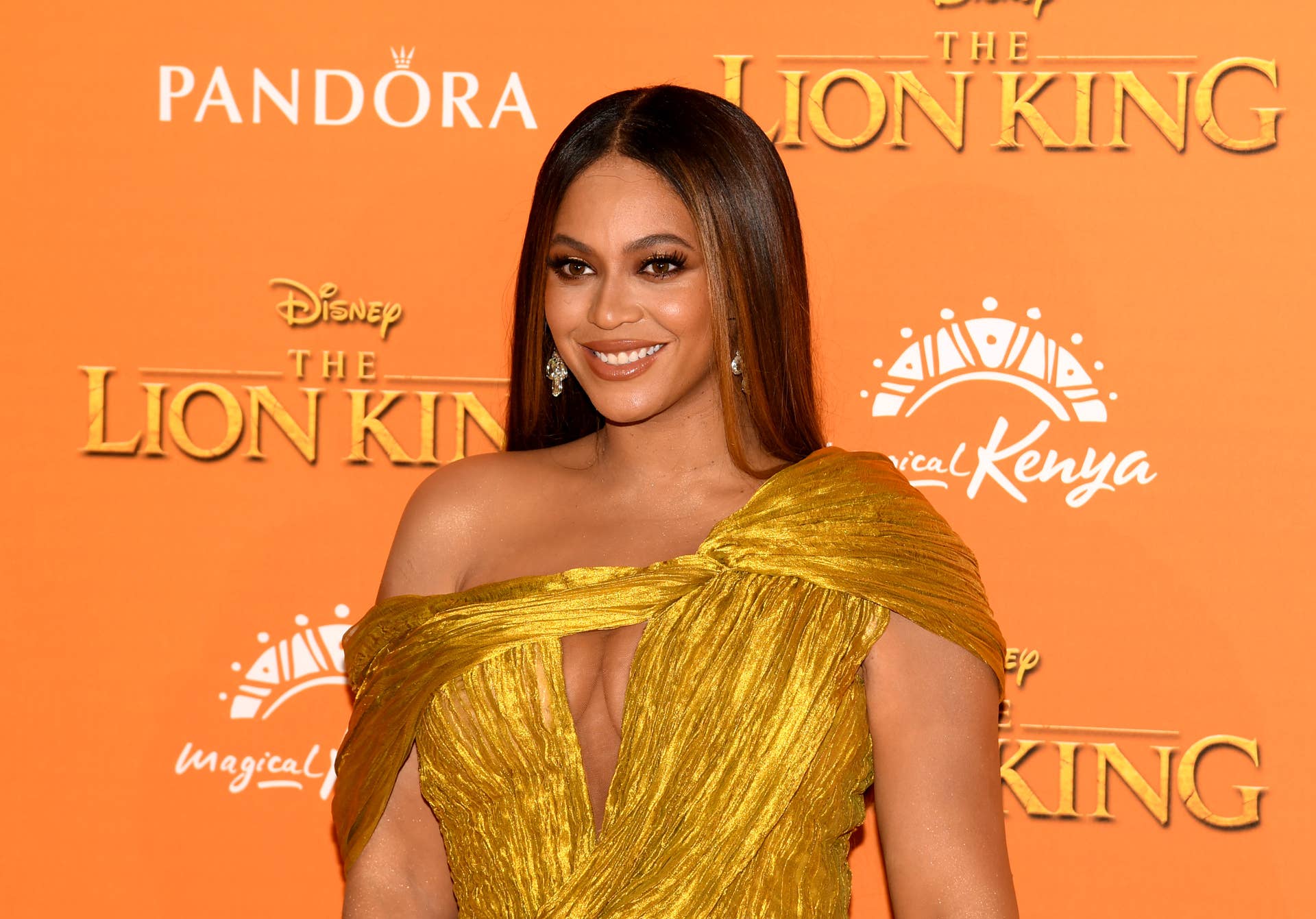 Beyoncé Debuts Ivy Park x Adidas Collaboration on the January 2020 Cover of 'Elle'