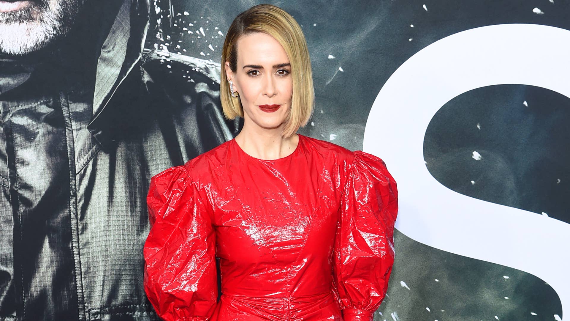 Must Read: Sarah Paulson in 'Harper's Bazaar,' Elle Fanning in 'Vanity Fair' for October 2020