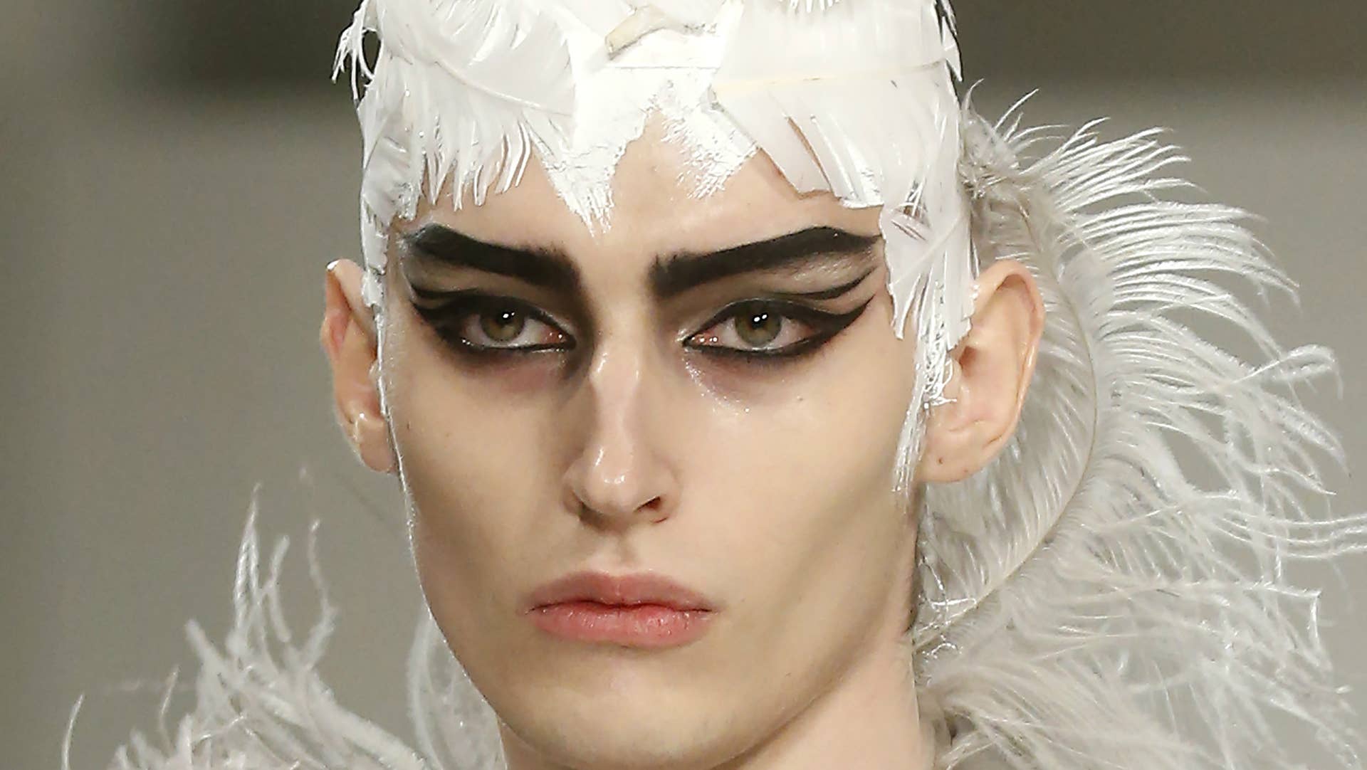 The Beauty Look at Maison Margiela's Fall 2019 Show Channeled a Deranged 'Swan Lake'