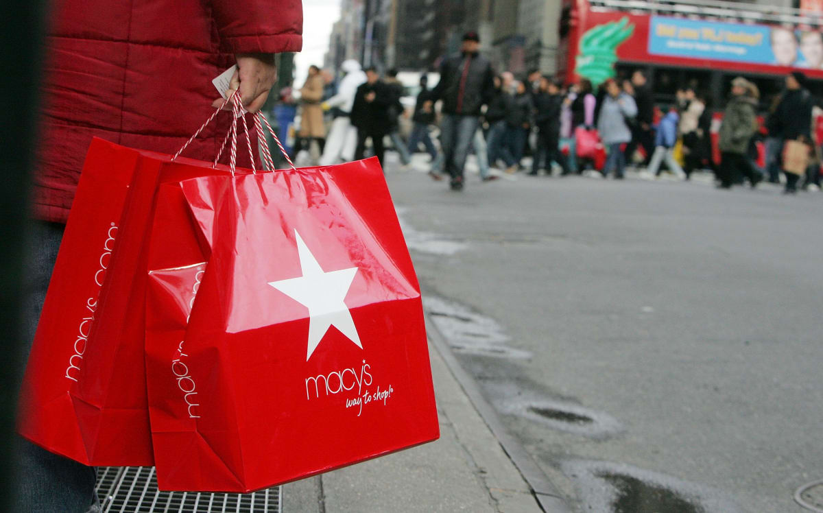 Must Read: Macy's and 'InStyle' Commit to the 15 Percent Pledge, 'Town & Country' Writes Love Letter to NYC