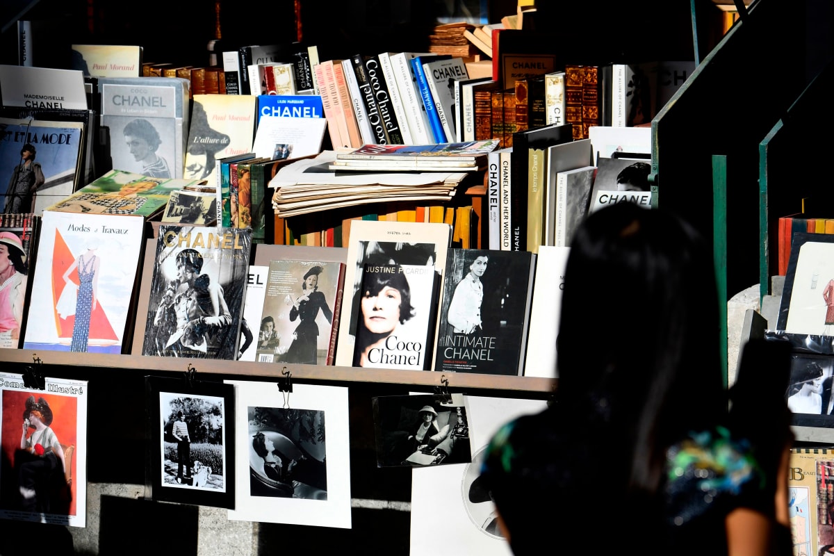 18 Fashion People Share Their Favorite Inspiring Fashion (and Non-Fashion) Reads