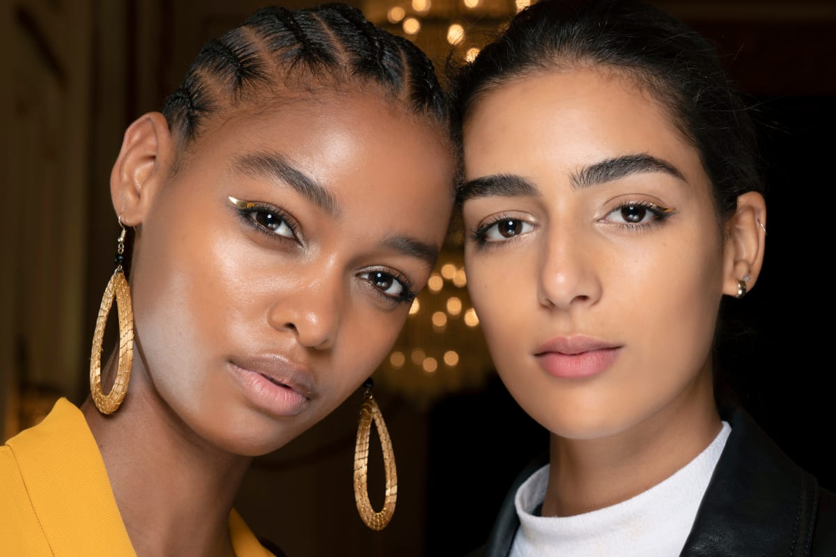 Fashionista Beauty Helpline: How Can I Groom My Own Eyebrows In-Between Appointments?