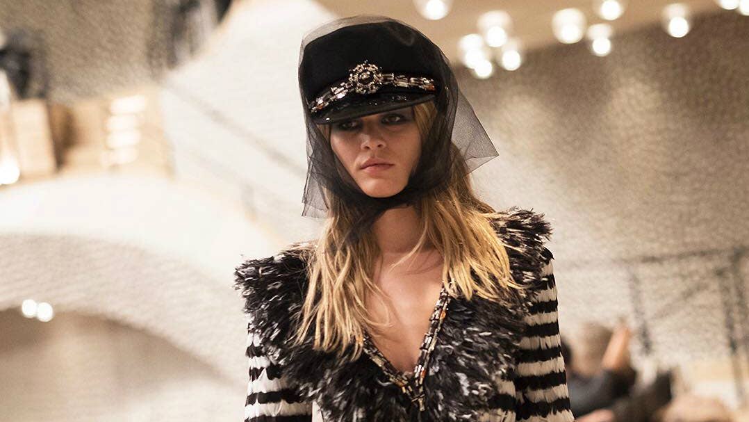 Chanel's 2018 Métiers d'Art Show Was a Sweet Hamburg Homecoming for Karl Lagerfeld