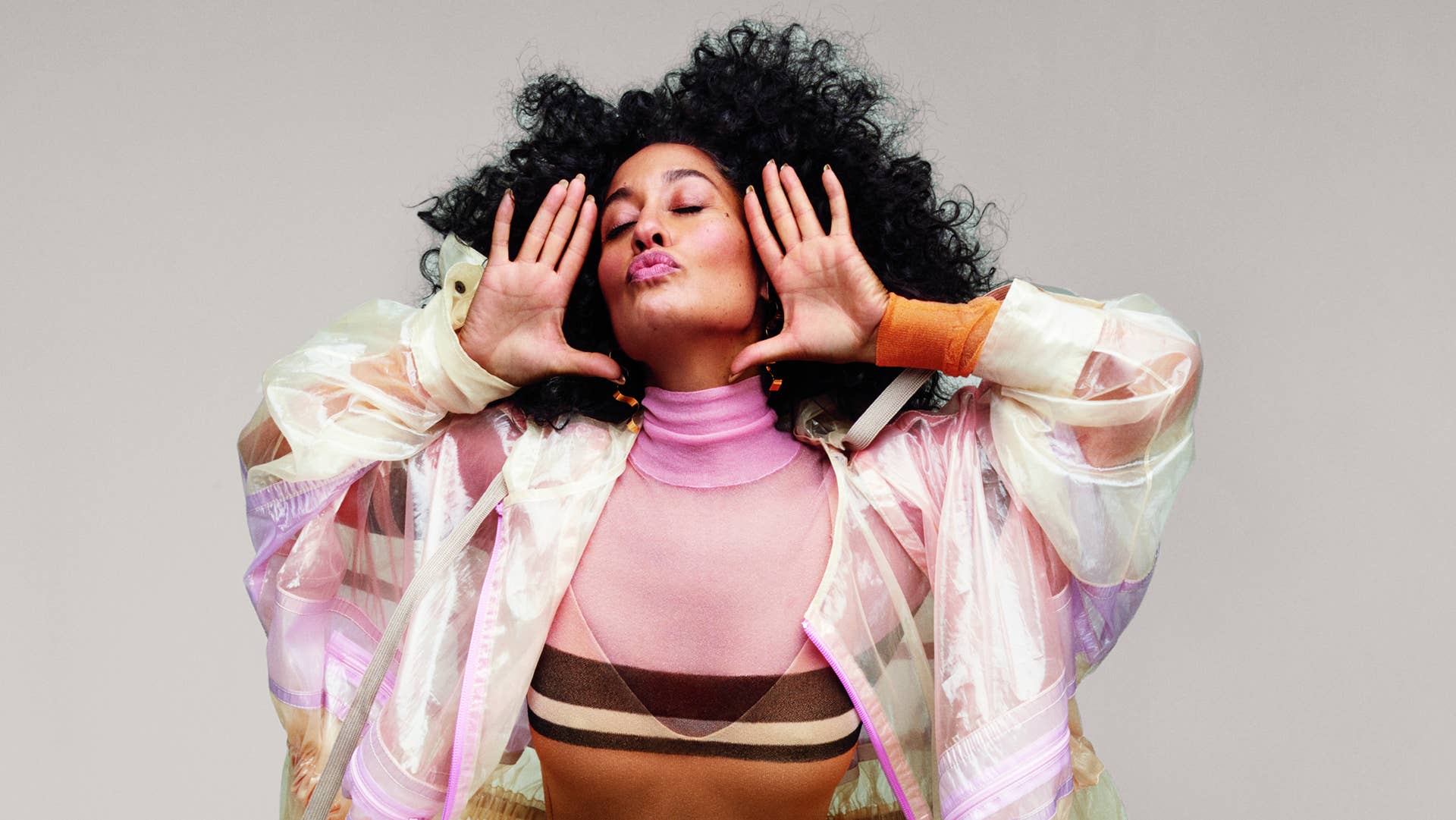'Glamour' Kicks Off 2018 With the Best Possible Cover Star: Tracee Ellis Ross