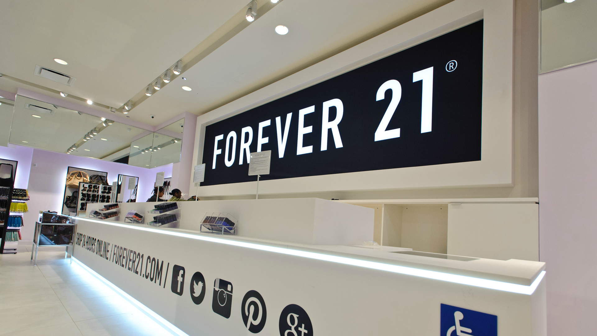 Must Read: Forever 21 Considers Bankruptcy Filing, Investors Aren't Pleased With Farfetch's Evolving Business Model