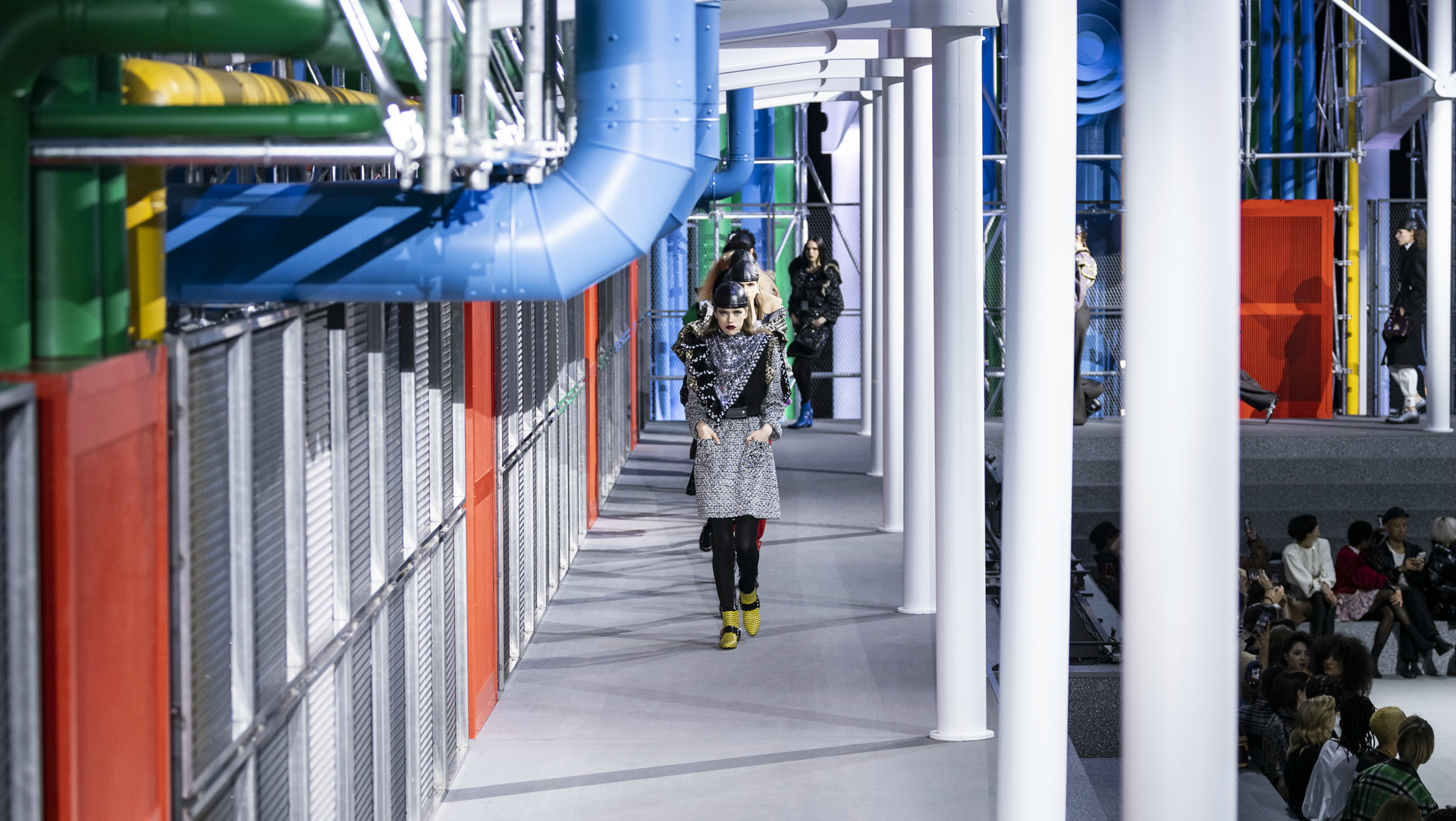 Louis Vuitton Takes Us on a Funky '80s Time Warp for Fall 2019