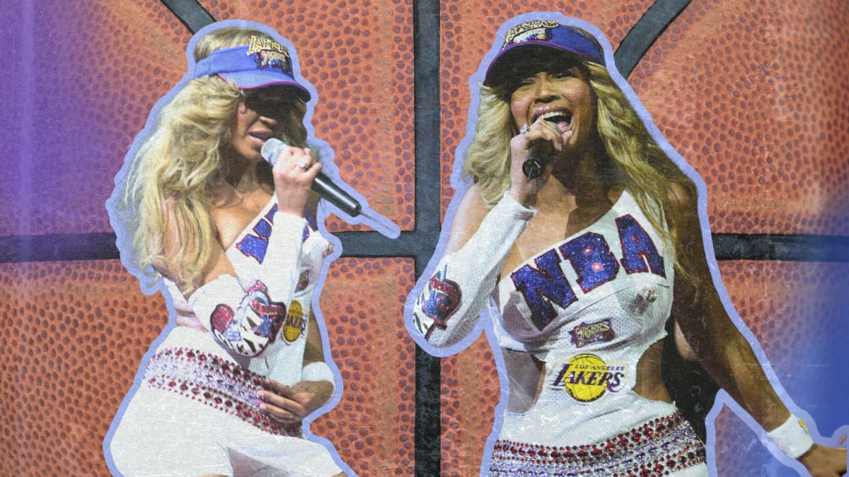 Great Outfits in Fashion History: Beyoncé's 2001 Homage to the NBA