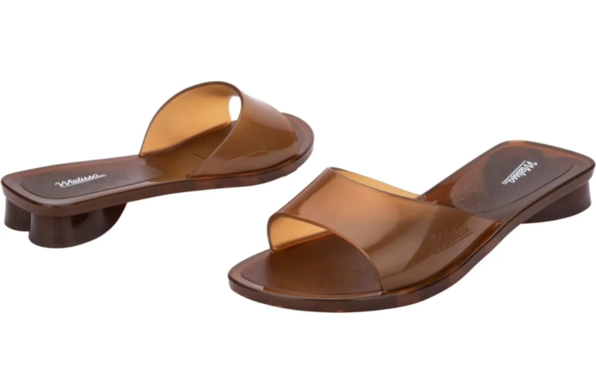 These Jelly Sandals Feel Surprisingly Chic and Grown-Up