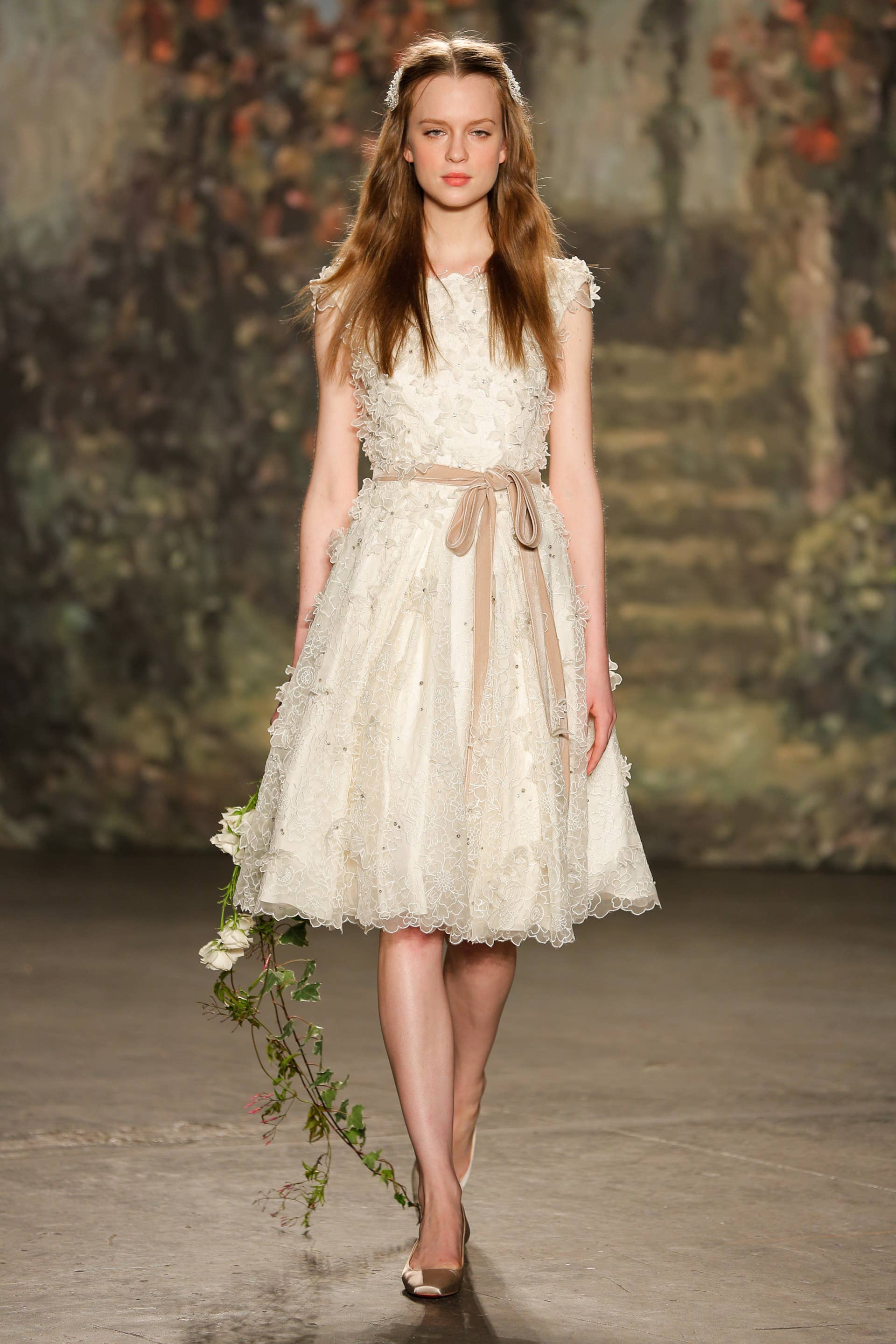 lace dress 2016 Monique Lhuillier Spring 2016 Wedding Dresses