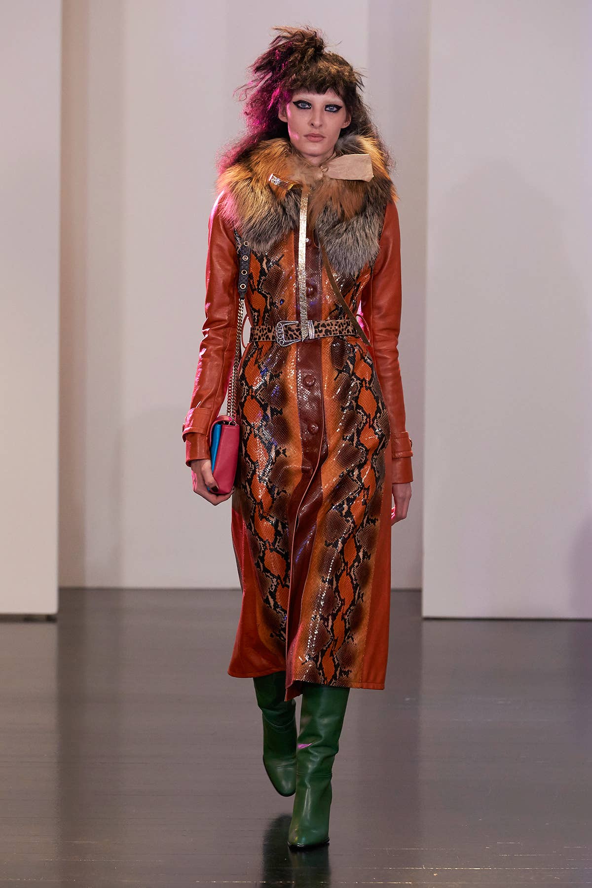 Marc Jacobs Takes '80s Kitsch to the Max for Resort 2017 - Fashionista