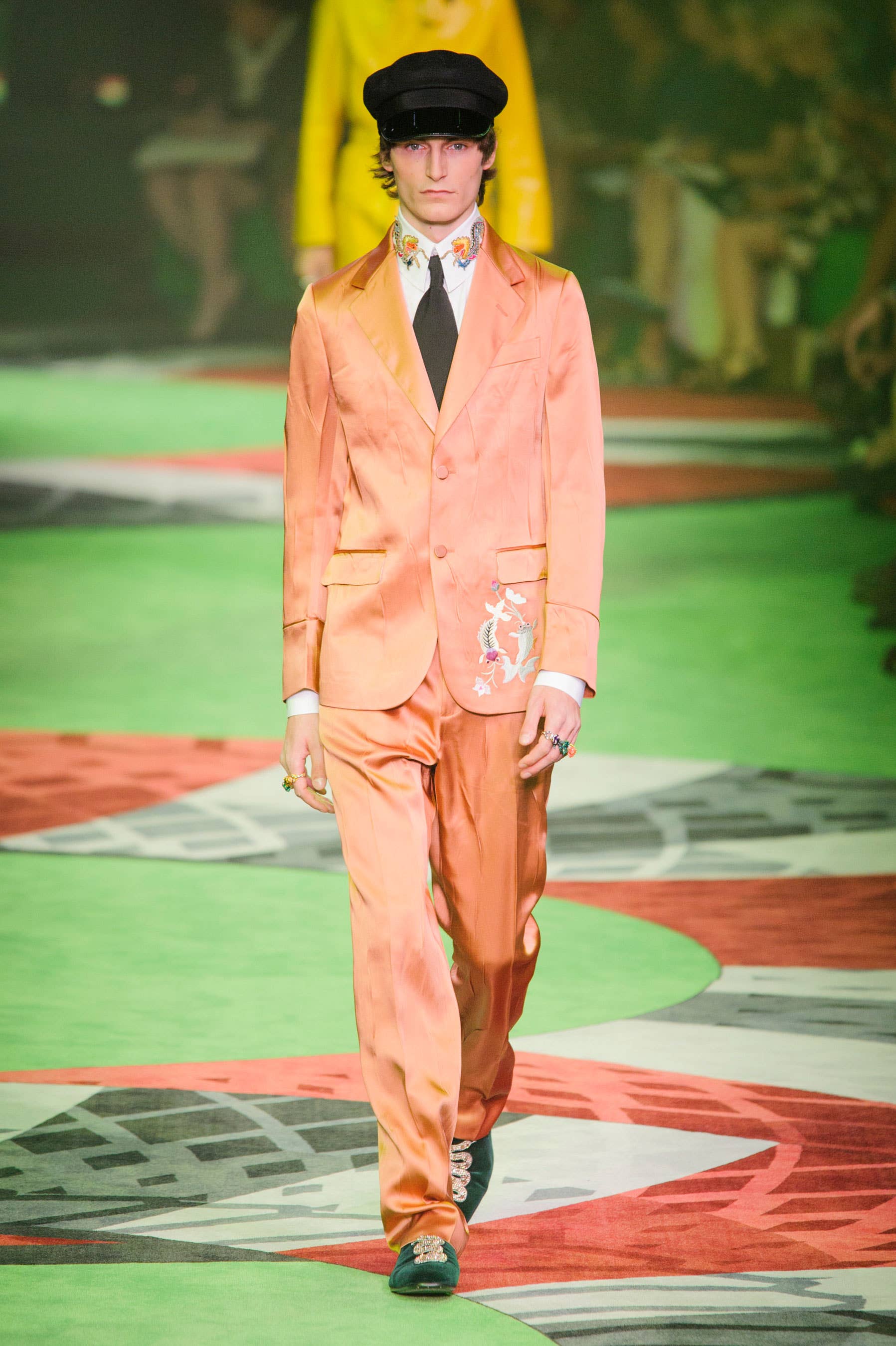 8 Standout Elements From the Gucci Men's Spring 2017 Show - Fashionista