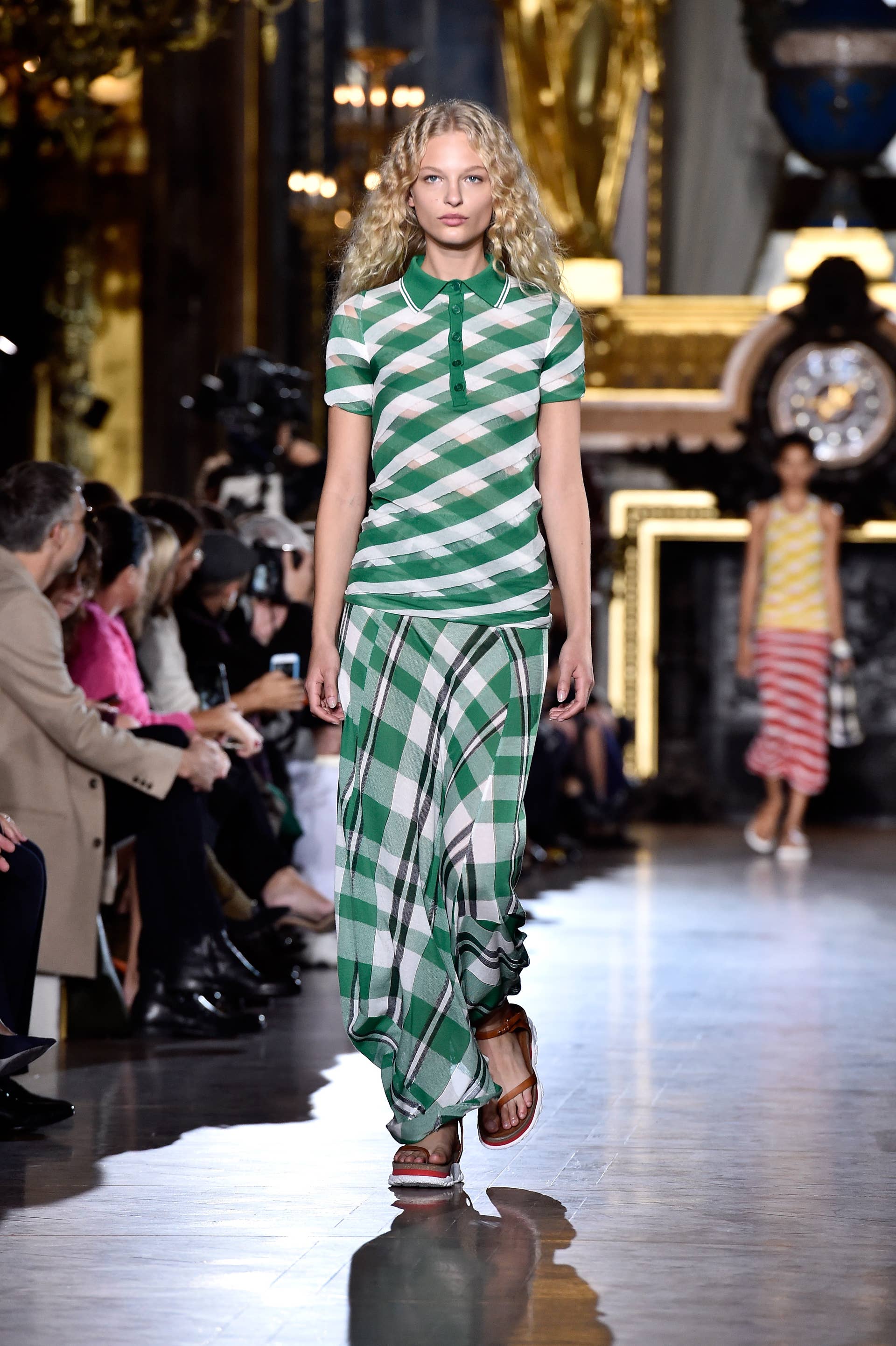 Stella McCartney Defines the New Modern for Spring 2016 - Fashionista