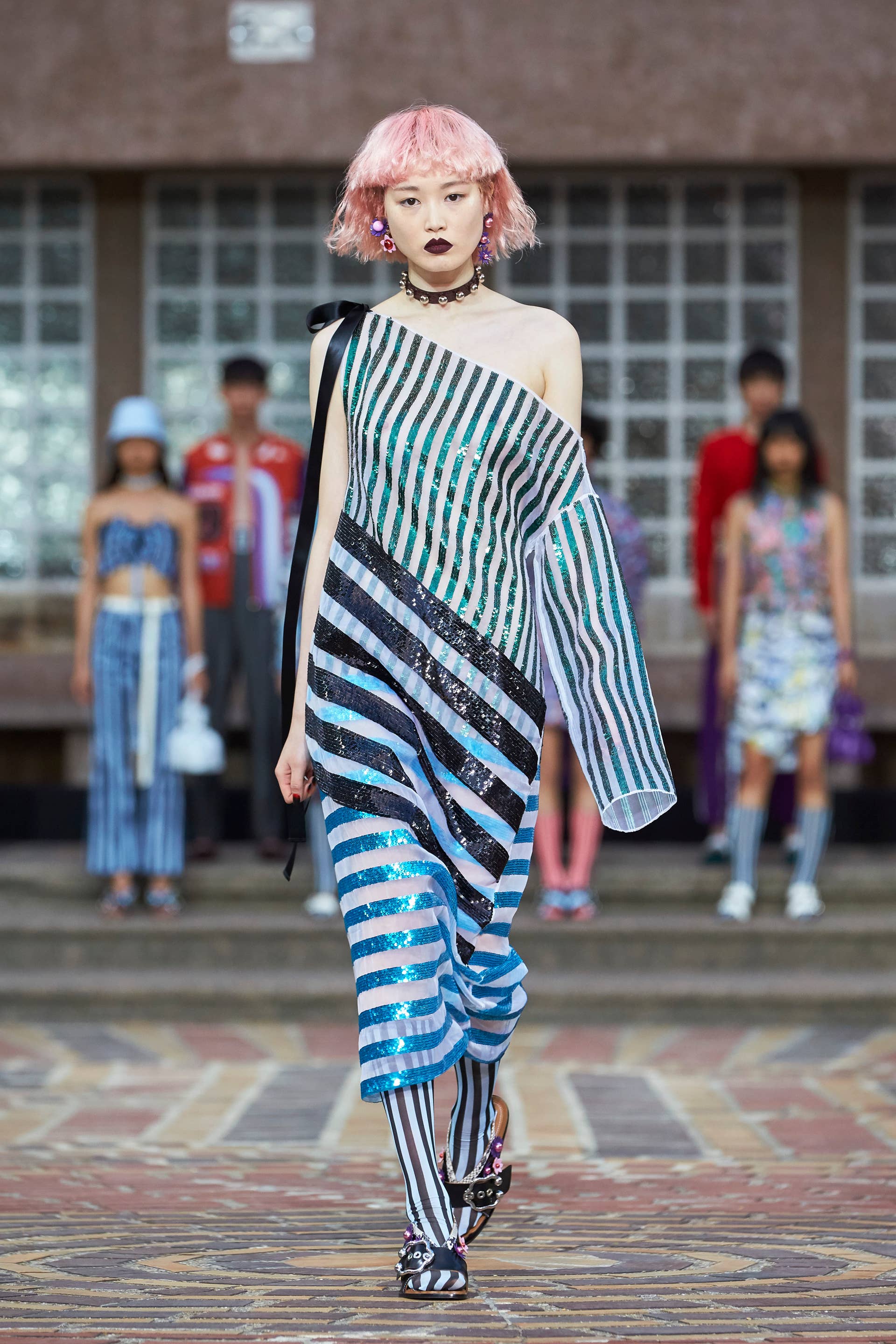 新品未使用　KENZO 2Y 90cm Kenzo Honored Its Japanese Heritage by Casting Exclusively Asian