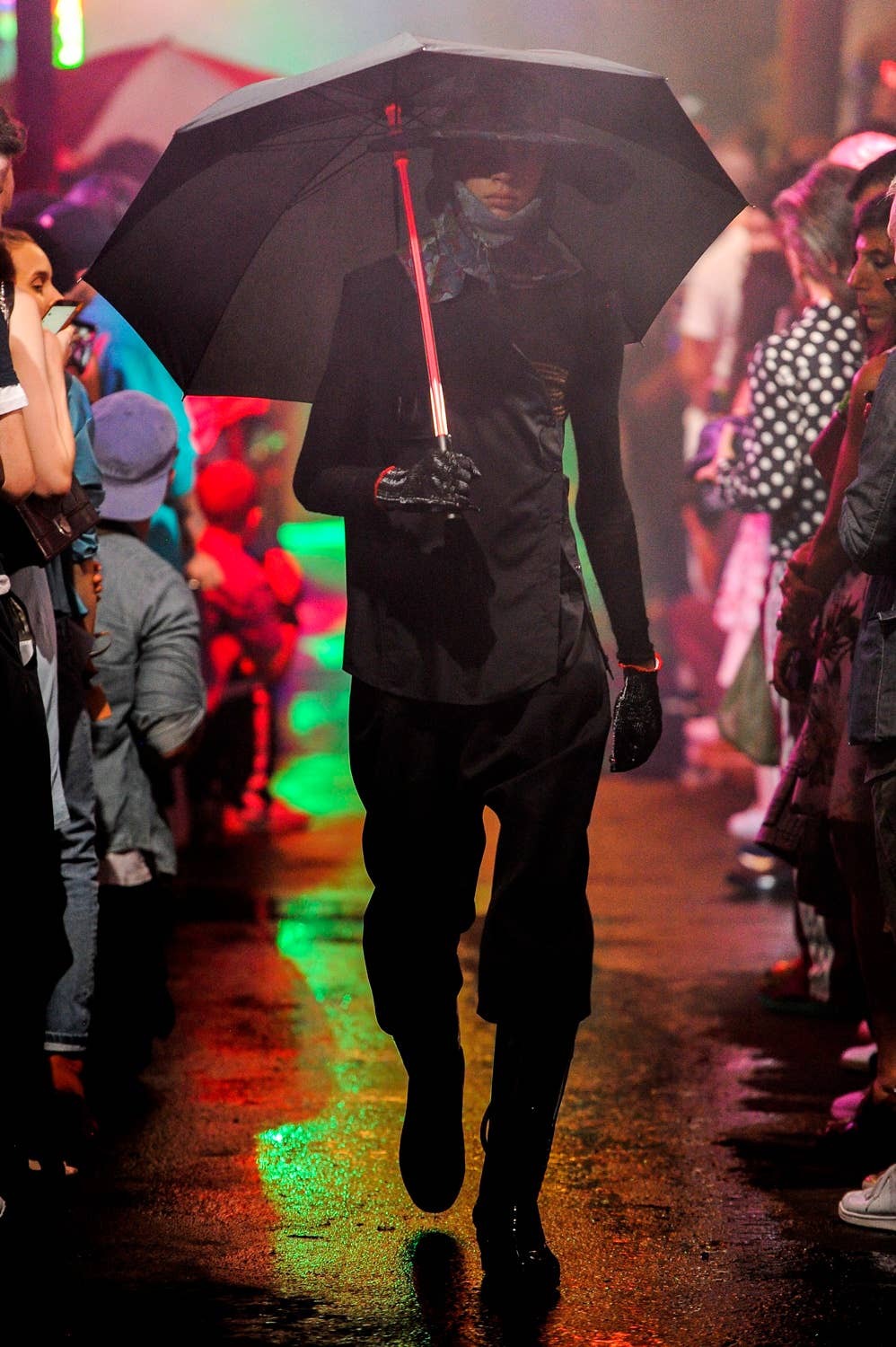 Raf Simons Brought 'Blade Runner' to Chinatown for His Spring 2018