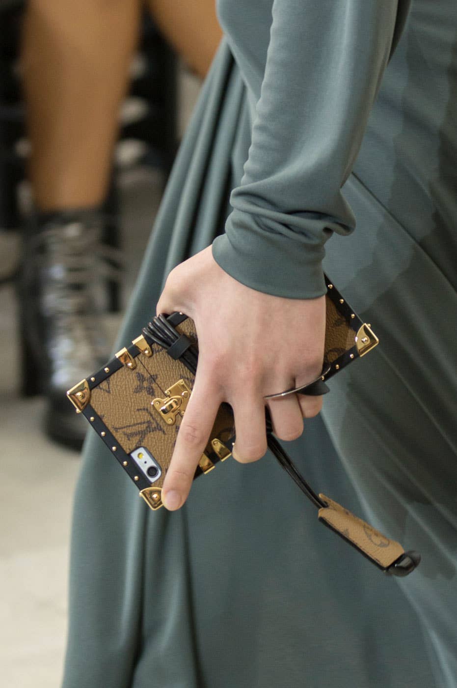 Is Louis Vuitton's New 'It' Bag a Phone Case? - Fashionista