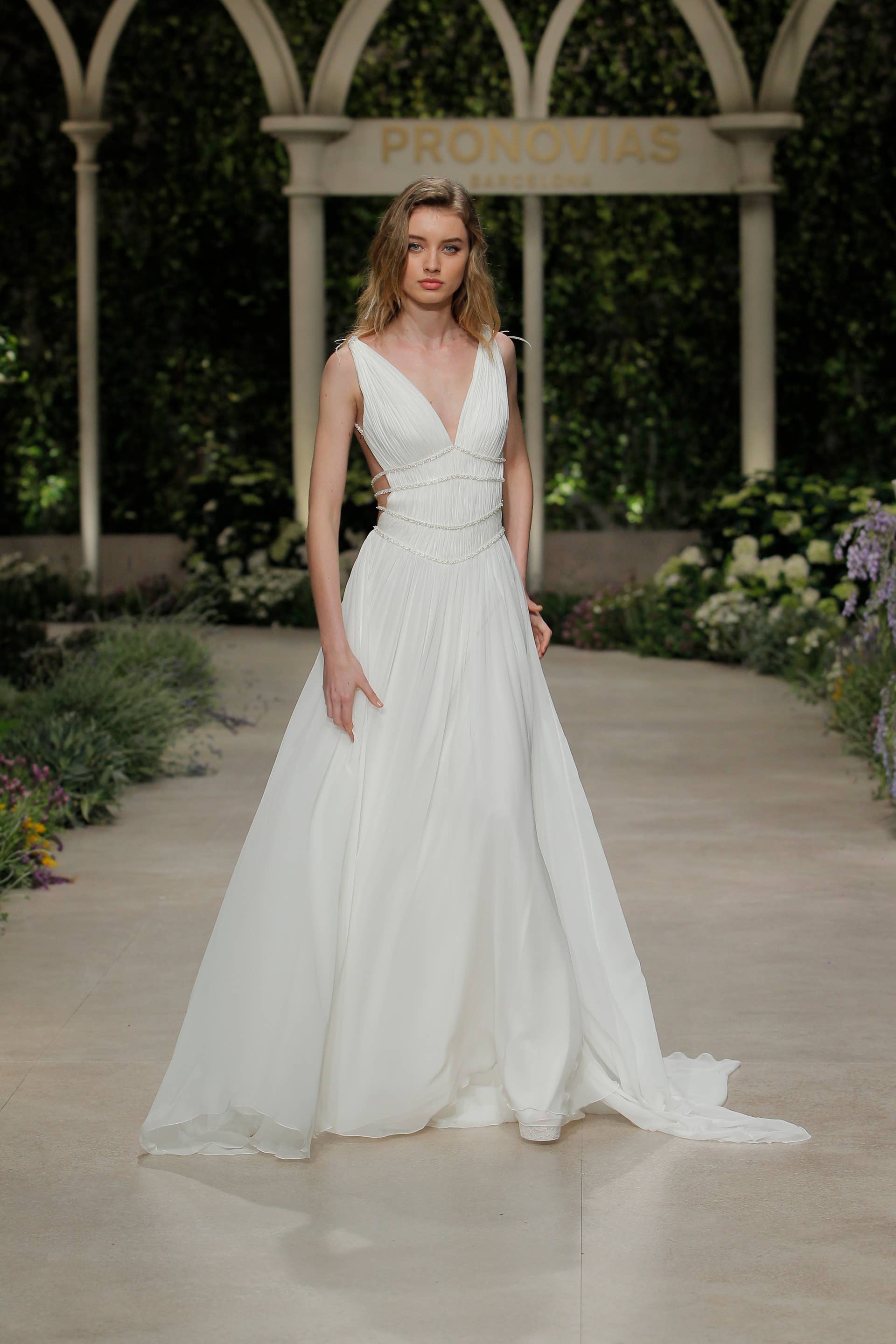 Spanish Heritage Bridal Brand Pronovias is Ready to Conquer the U.S. Bridal  Market - Fashionista