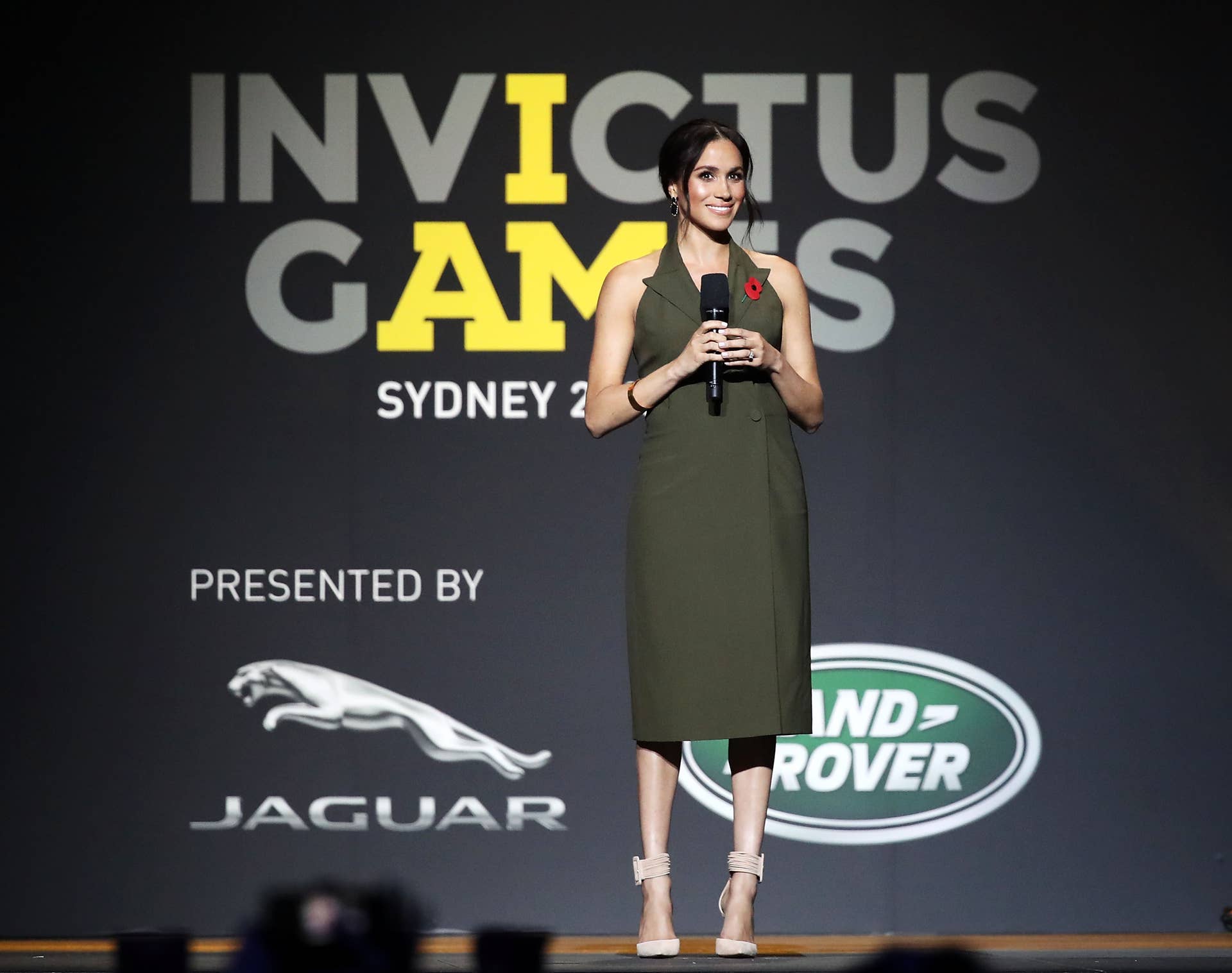 meghan markle dark green dress Meghan Markle Wore a Thing: Antonio Berardi Dress in Australia Edition
