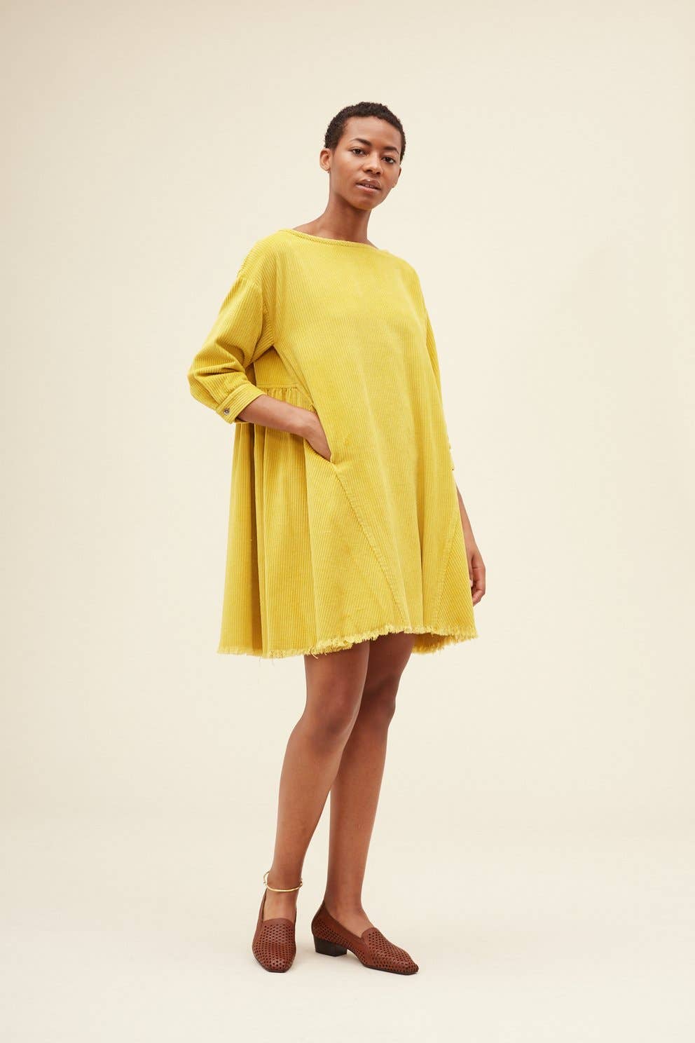 Whitney Would like to Live the Rest of Her Life in a Designer 'Potato Sack'  - Fashionista