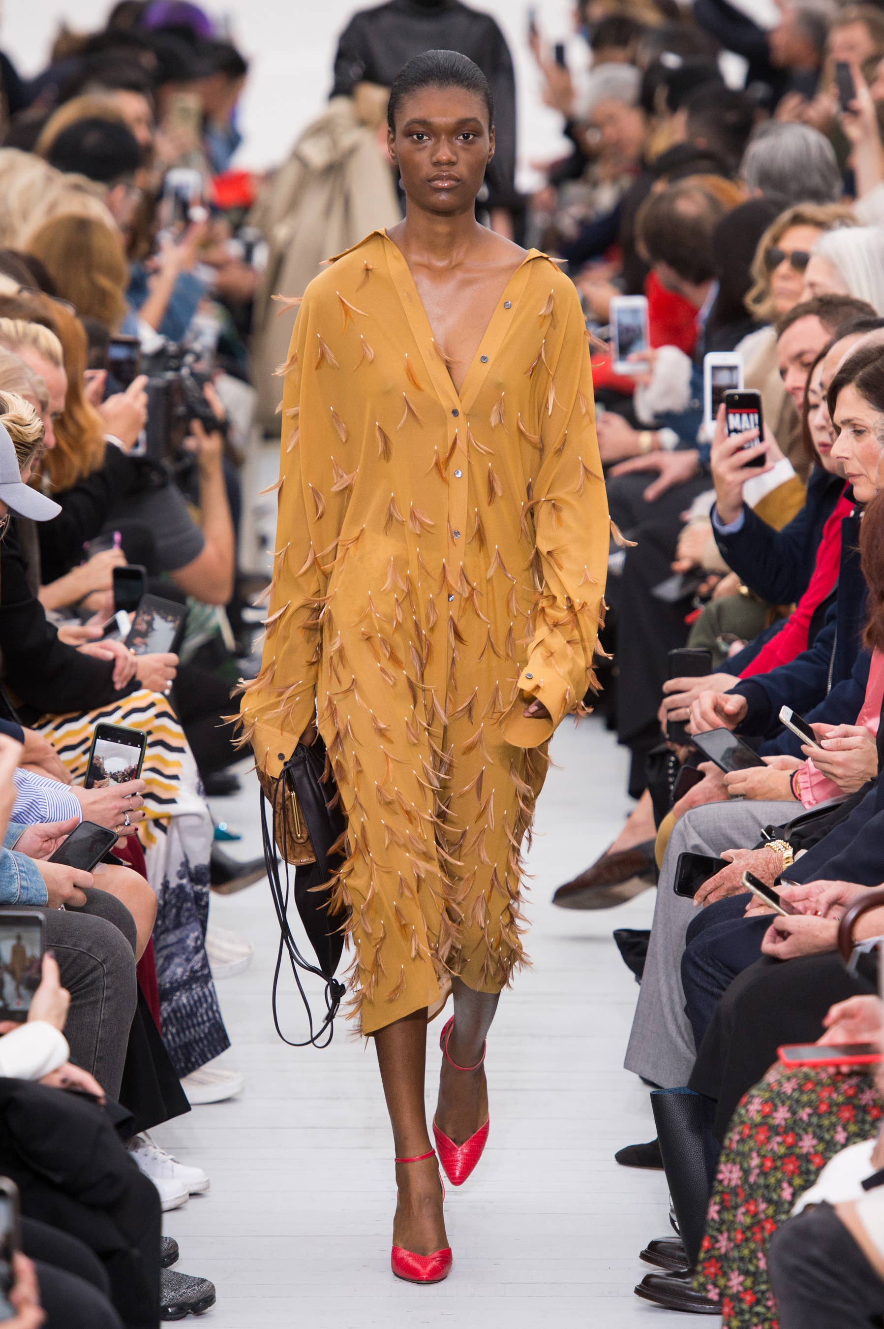 See Every Look From Céline's Spring 2018 Collection - Fashionista