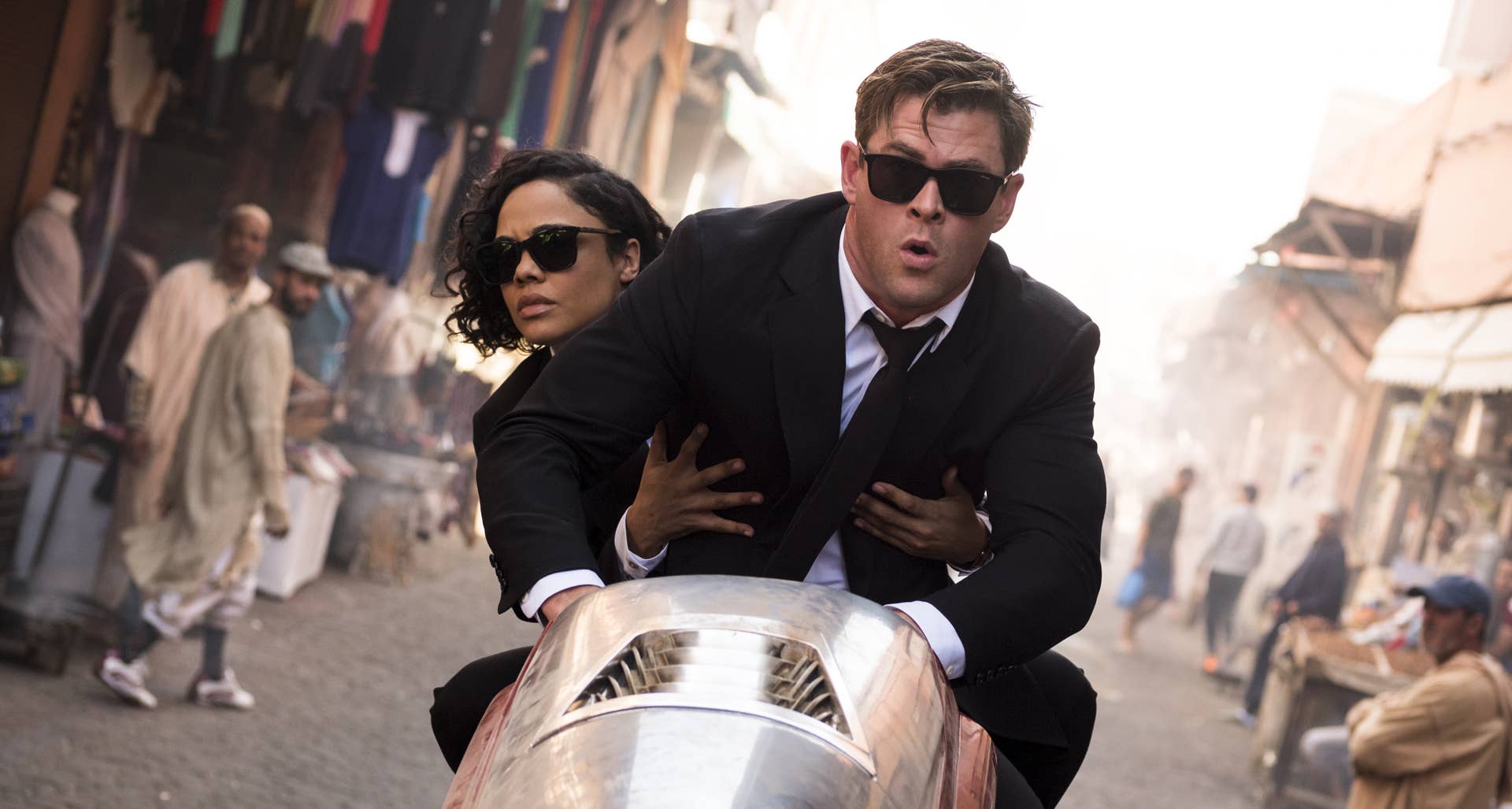 how to dress like men in black Men in Black Costume for Halloween