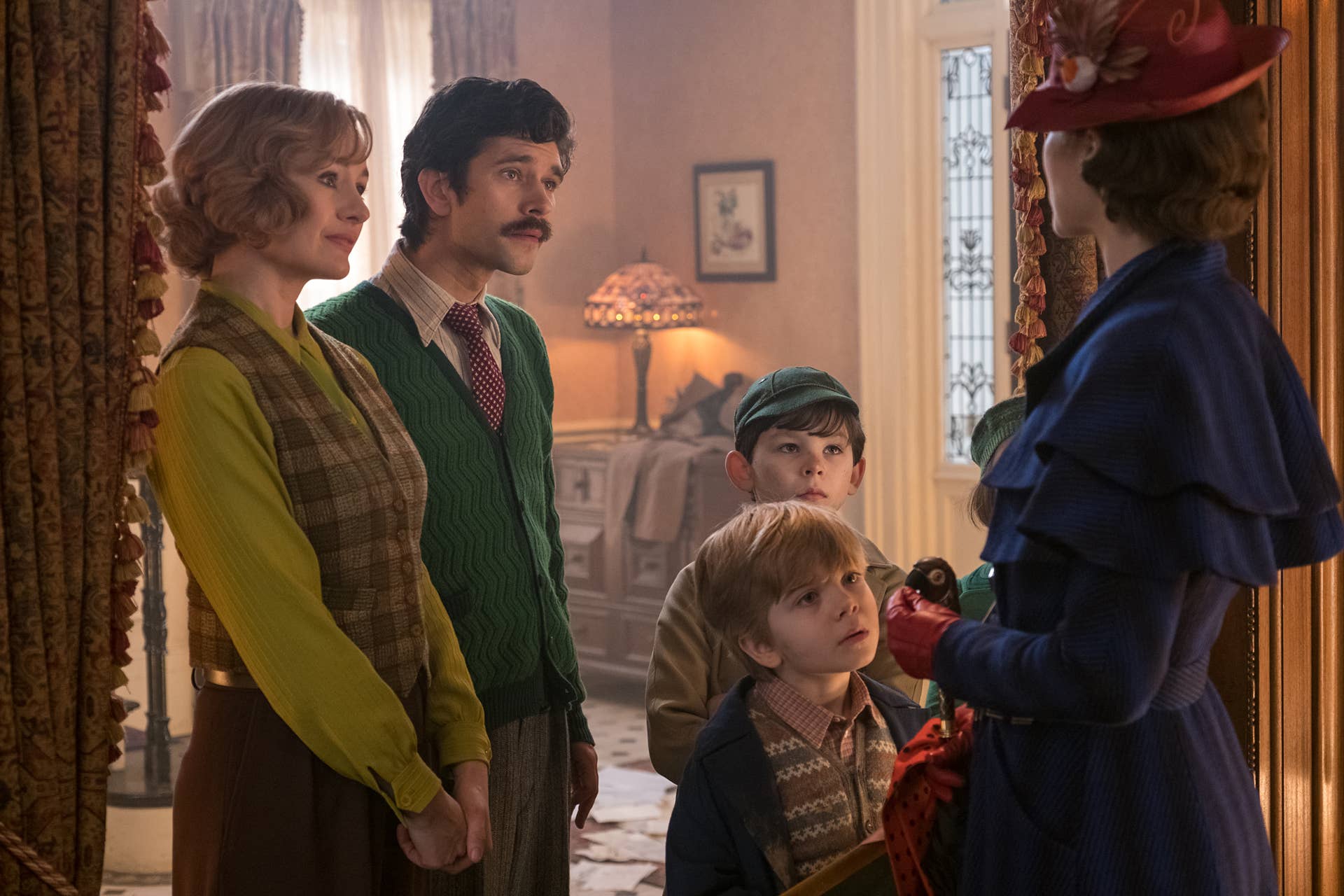 The 'Mary Poppins Returns' Costumes Are Just as Magical as the Movie -  Fashionista