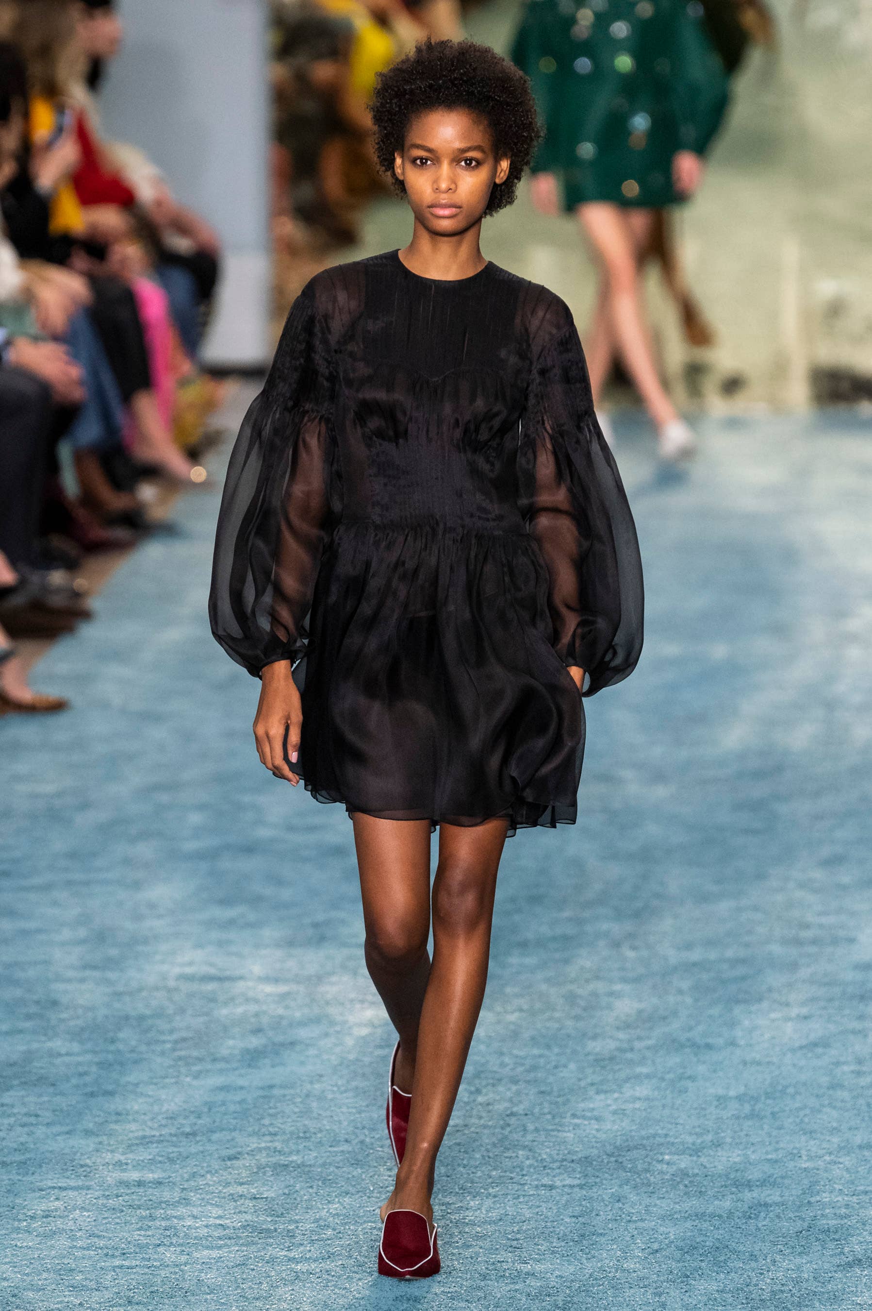 black dress fashion 2019 2 Stylish Ways to Wear A Black Summer Dress