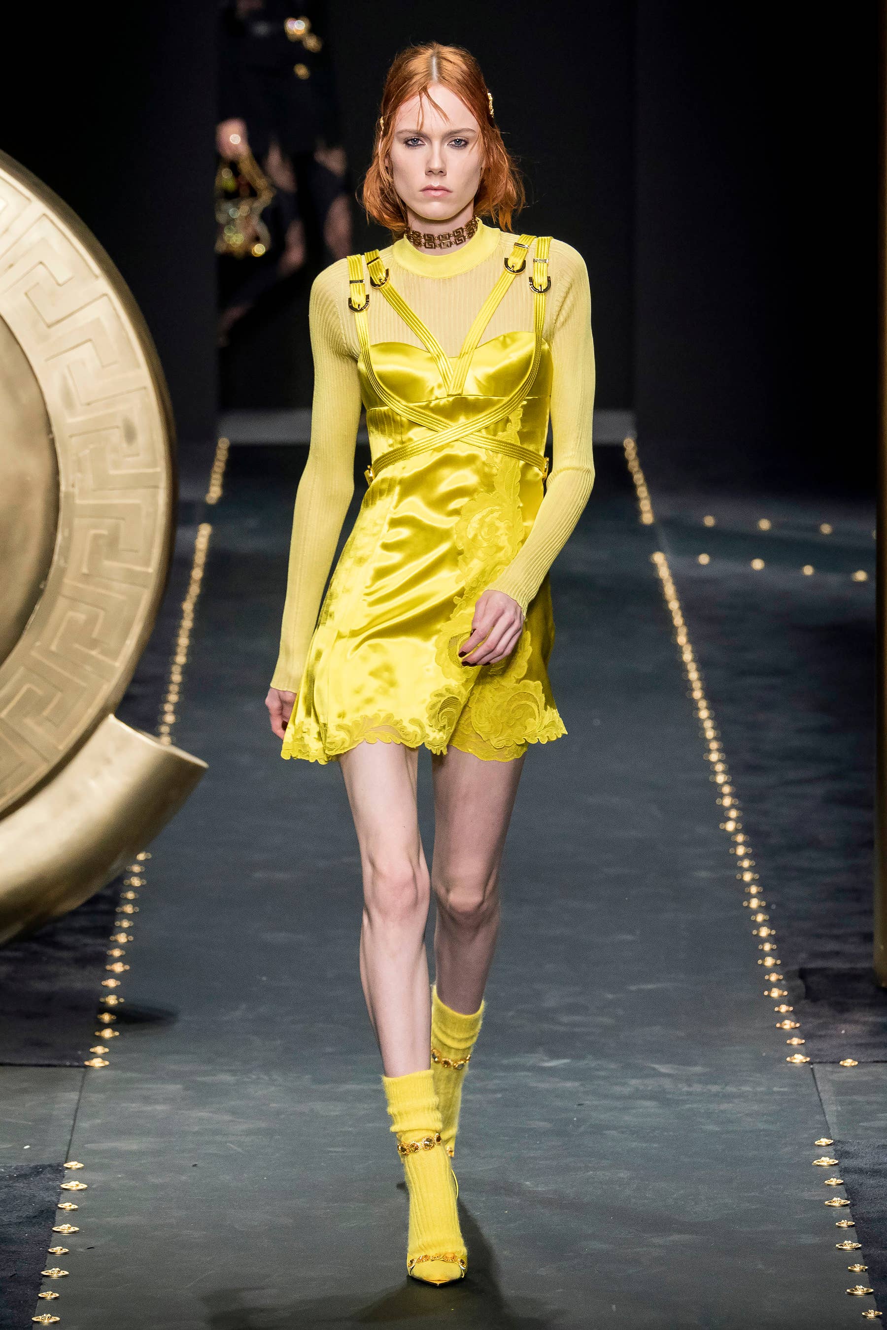 See Every Look from Versace's Fall 2019 Collection - Fashionista