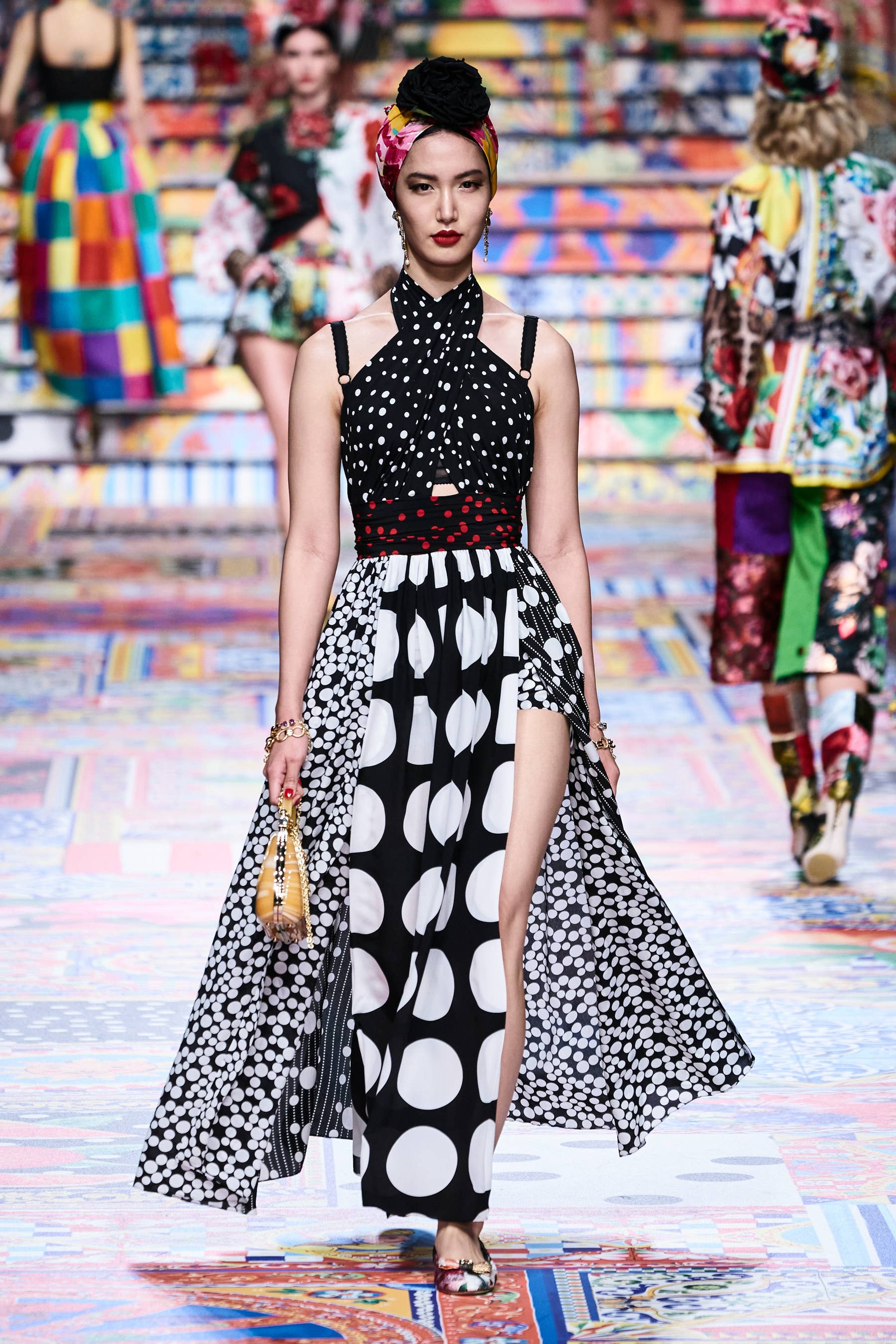 Dolce & Gabbana Takes Inspiration From Handmade Crafts for Spring