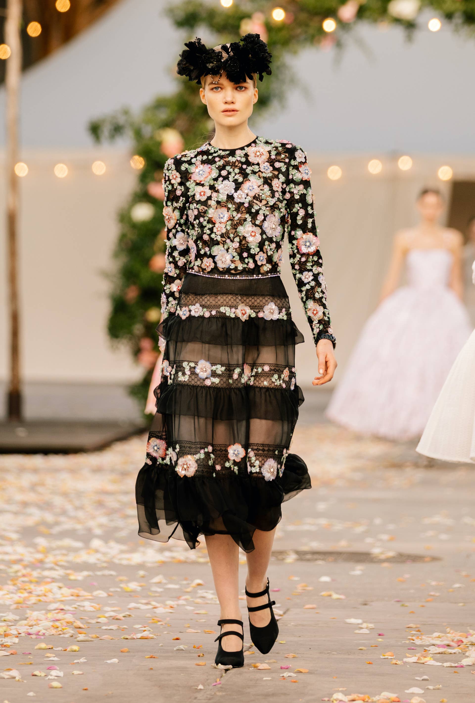 dress runway spring 2021 33 Ethereal Eye-Candy Dresses From Couture Week