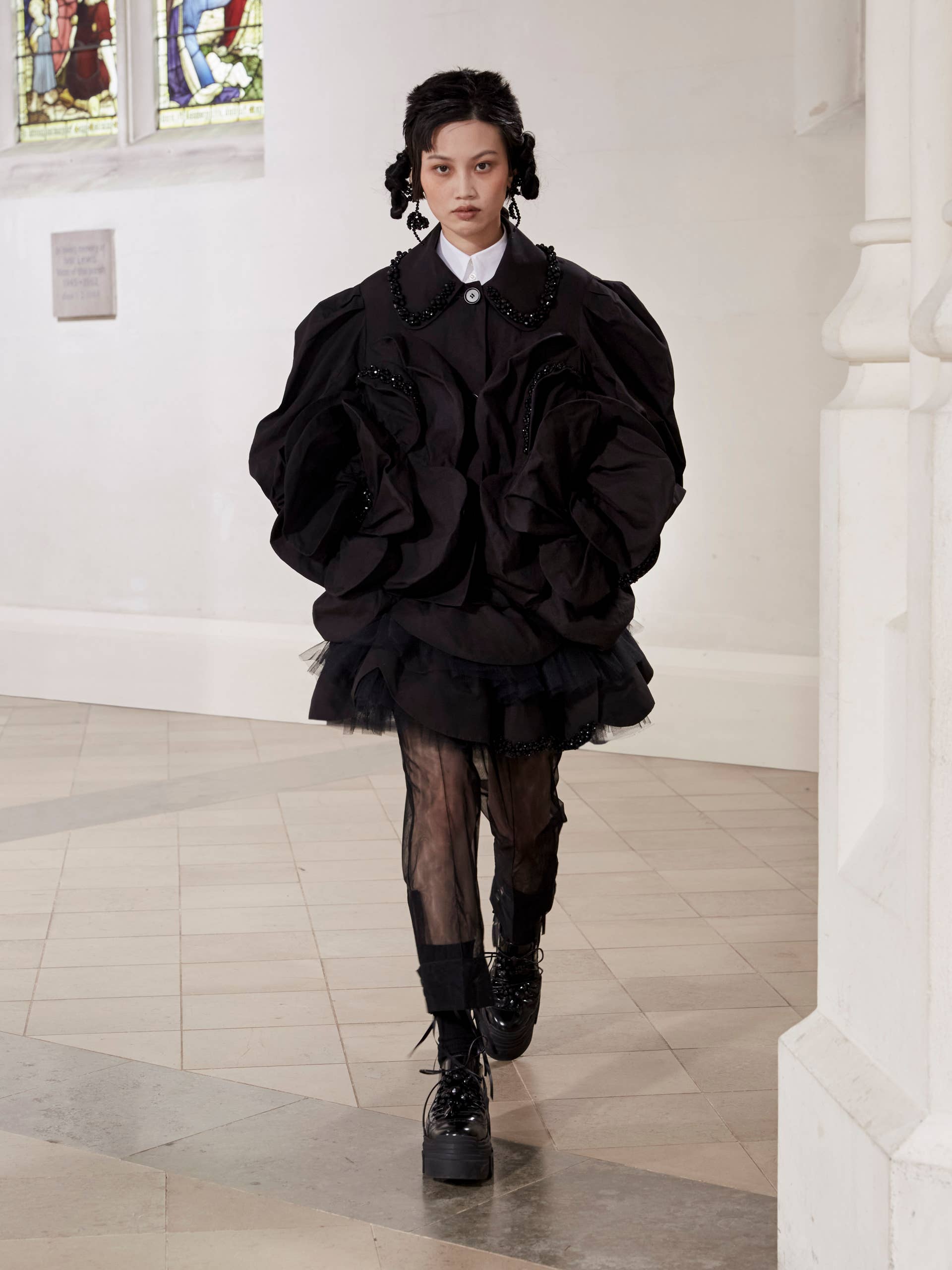 simone-rocha-fall-2021-12.jpg