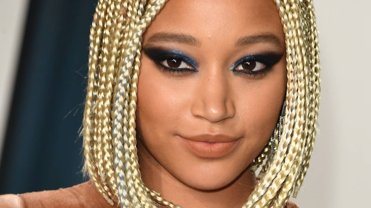 Great Outfits in Fashion History (Beauty Edition): Amandla Stenberg's  Sapphire Eyeshadow - Fashionista