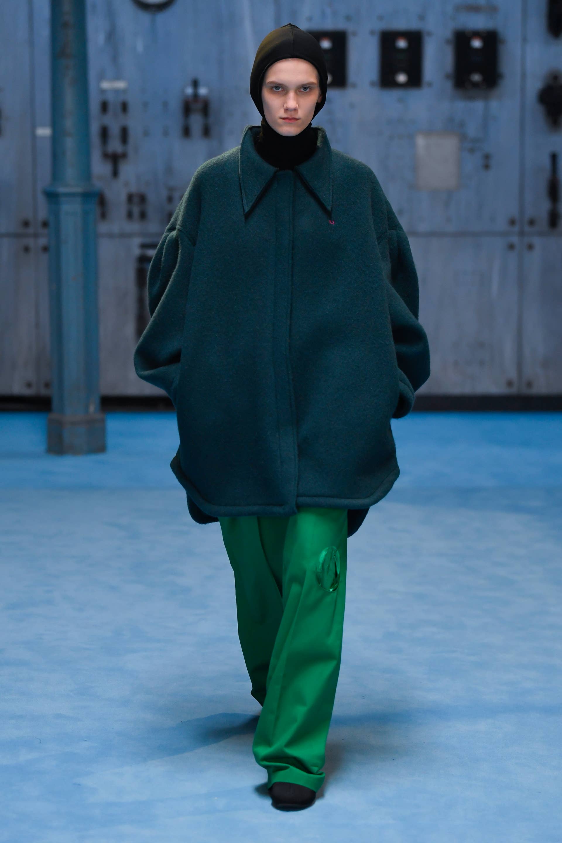 Raf Simons Offers Easy, Contradictory Elegance for Fall 2021