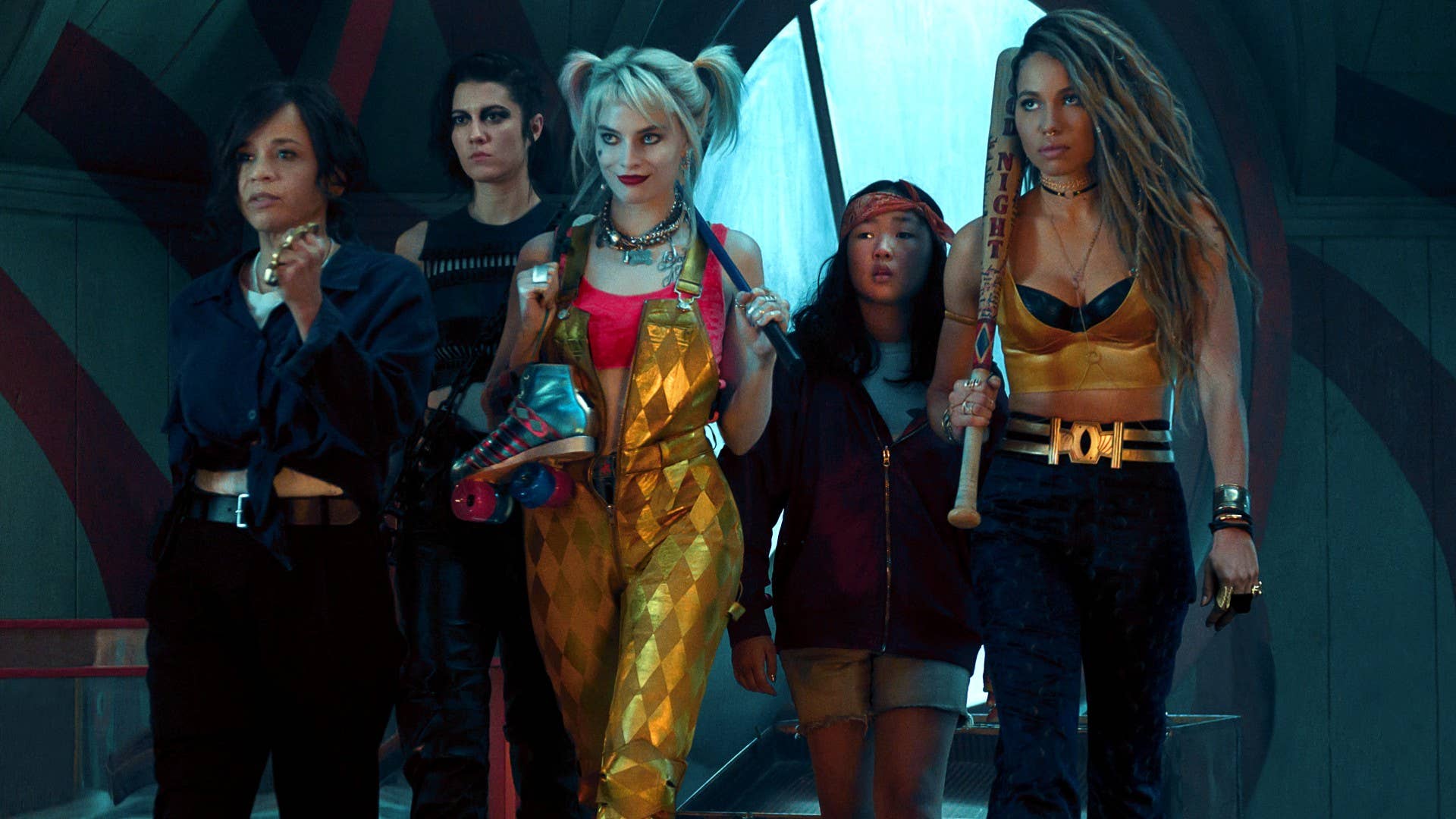 The Fashion Influences Behind the 'Birds of Prey' Costumes Include Jeremy  Scott and 'Vogue' Editorials - Fashionista