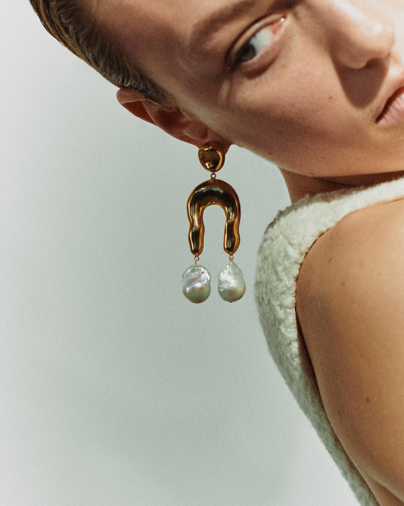 fashionista.com - Winnie Liu - AGMES Jewelry Seeking Full-Time In-Person Marketing Coordinator In NYC