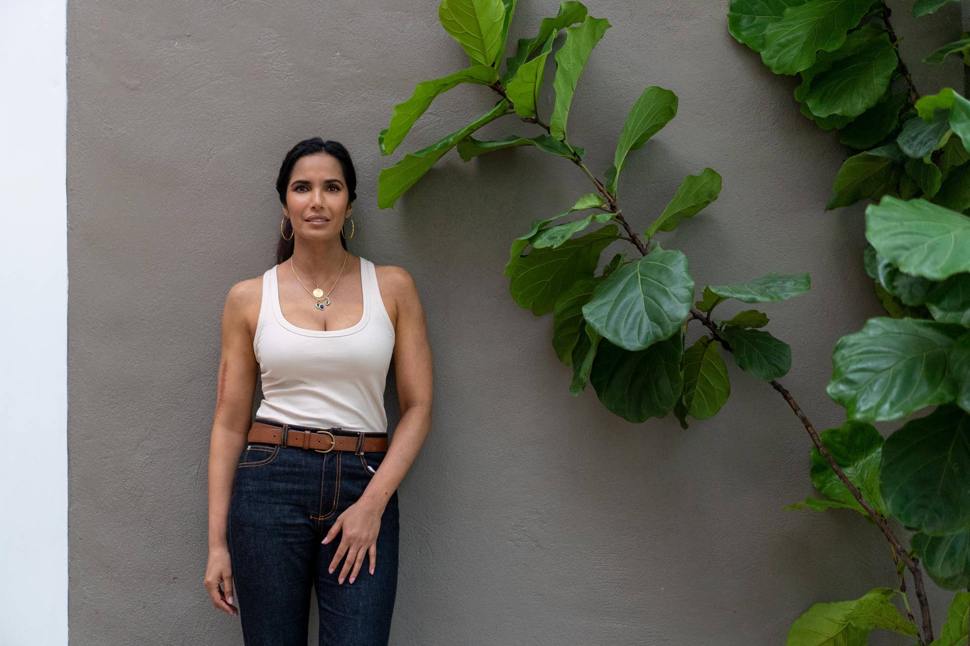 padma denim dress top chef Heidi Klum, Padma Lakshmi Rock Same Skintight Flared Overalls