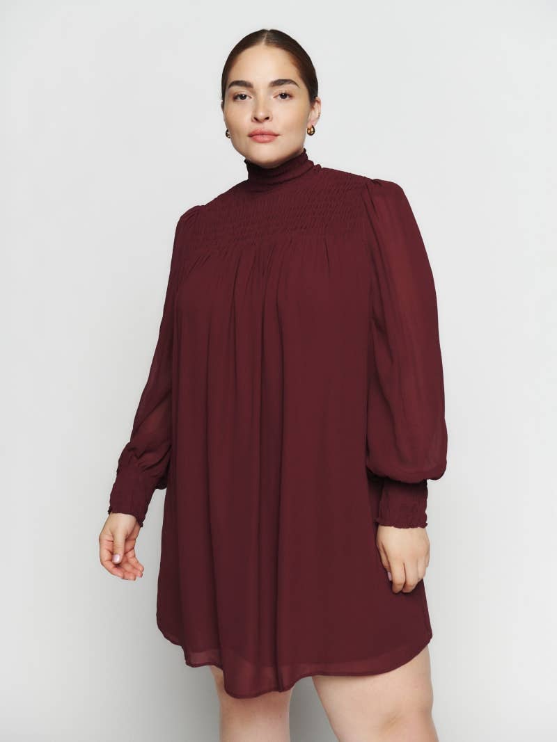 Reformation's Holiday Sale Has All Your Party Outfits Covered - Fashionista Reformation's Holiday Sale Has All Your Party Outfits Covered - Fashionista