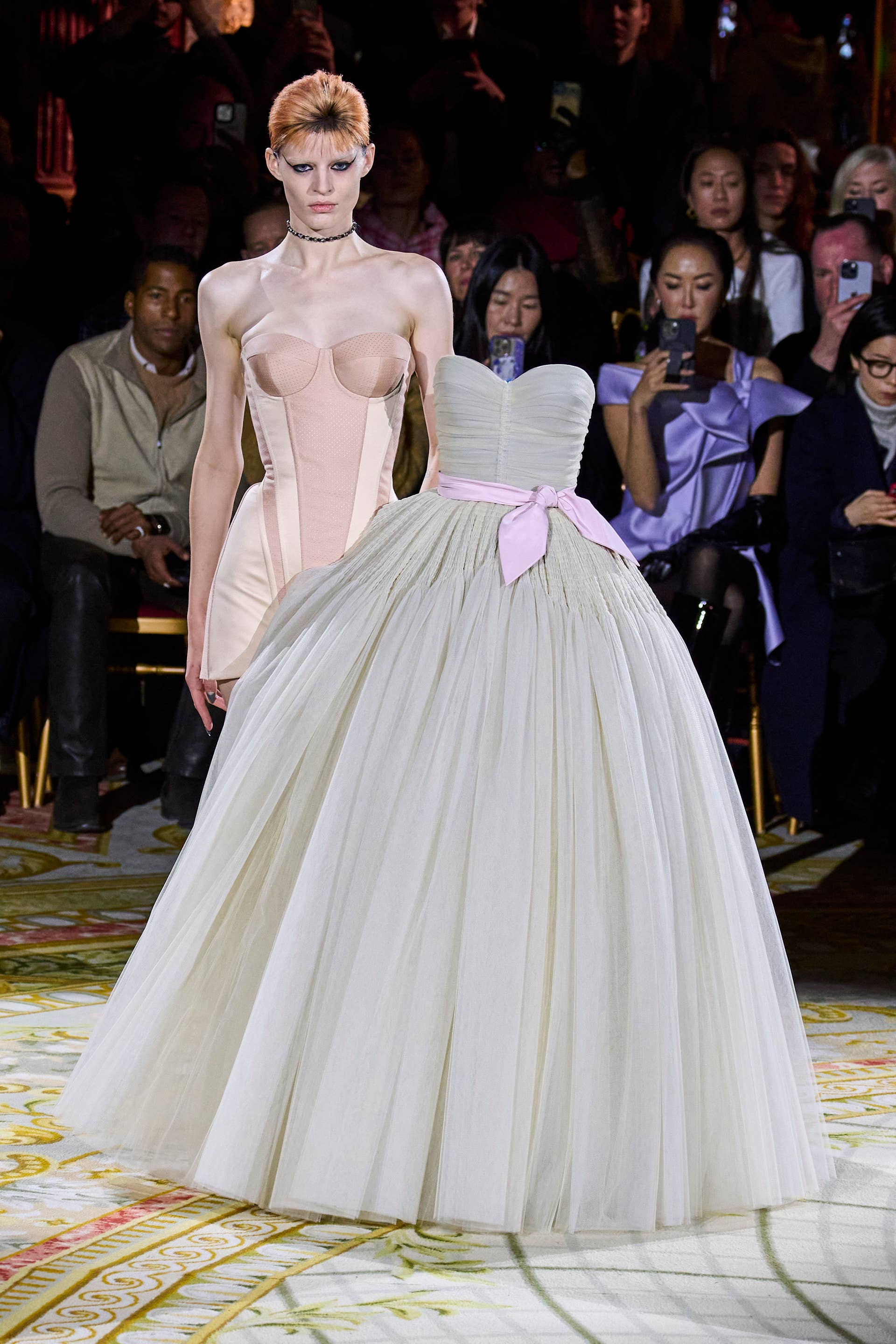 Viktor & Rolf Spring 2023 Proves There Are Many Ways to Wear a