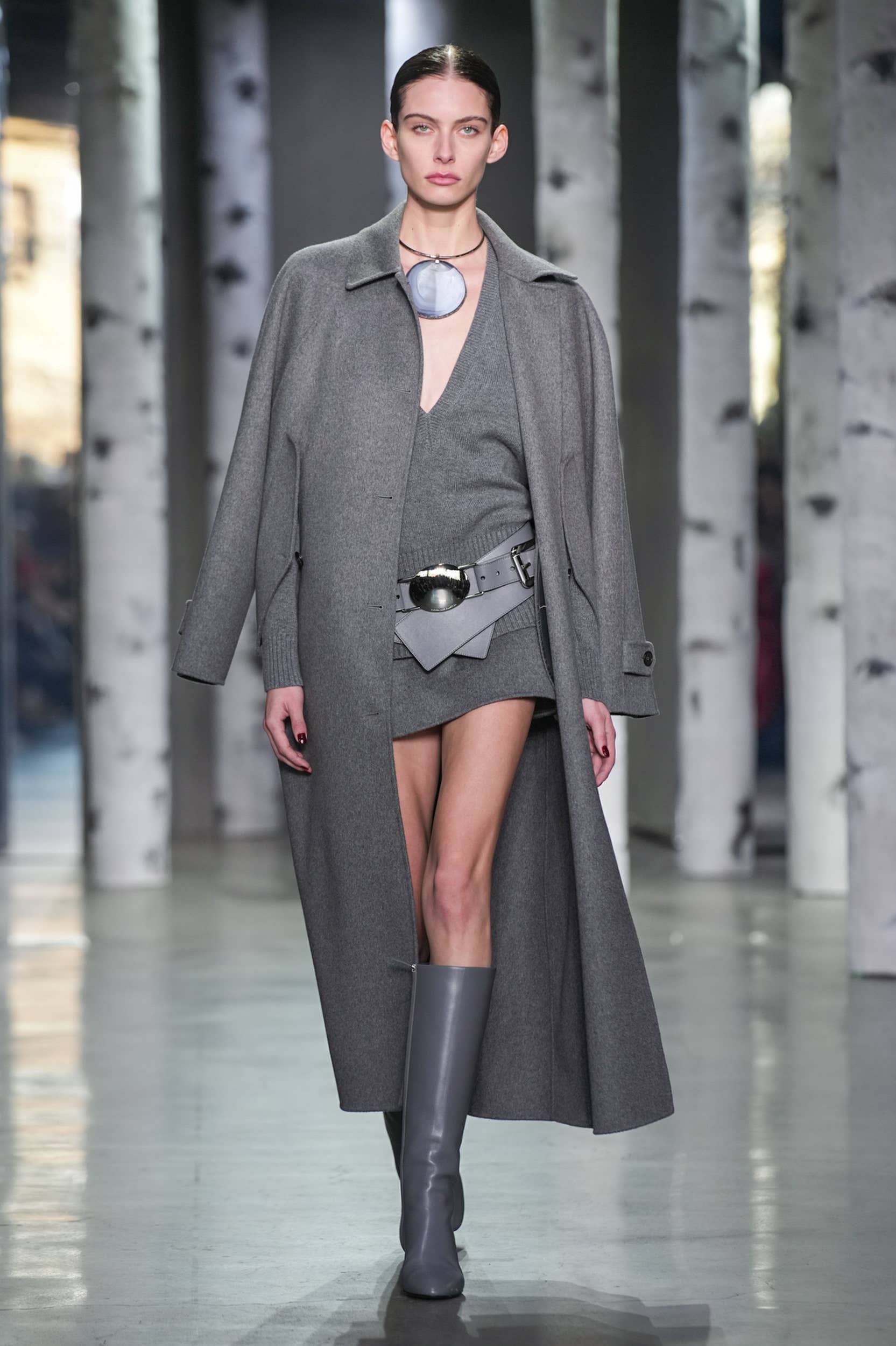 MICHAEL KORS グレー セットアップ Michael Kors Leans Into the New Neutrals for Fall 2023 - Fashionista