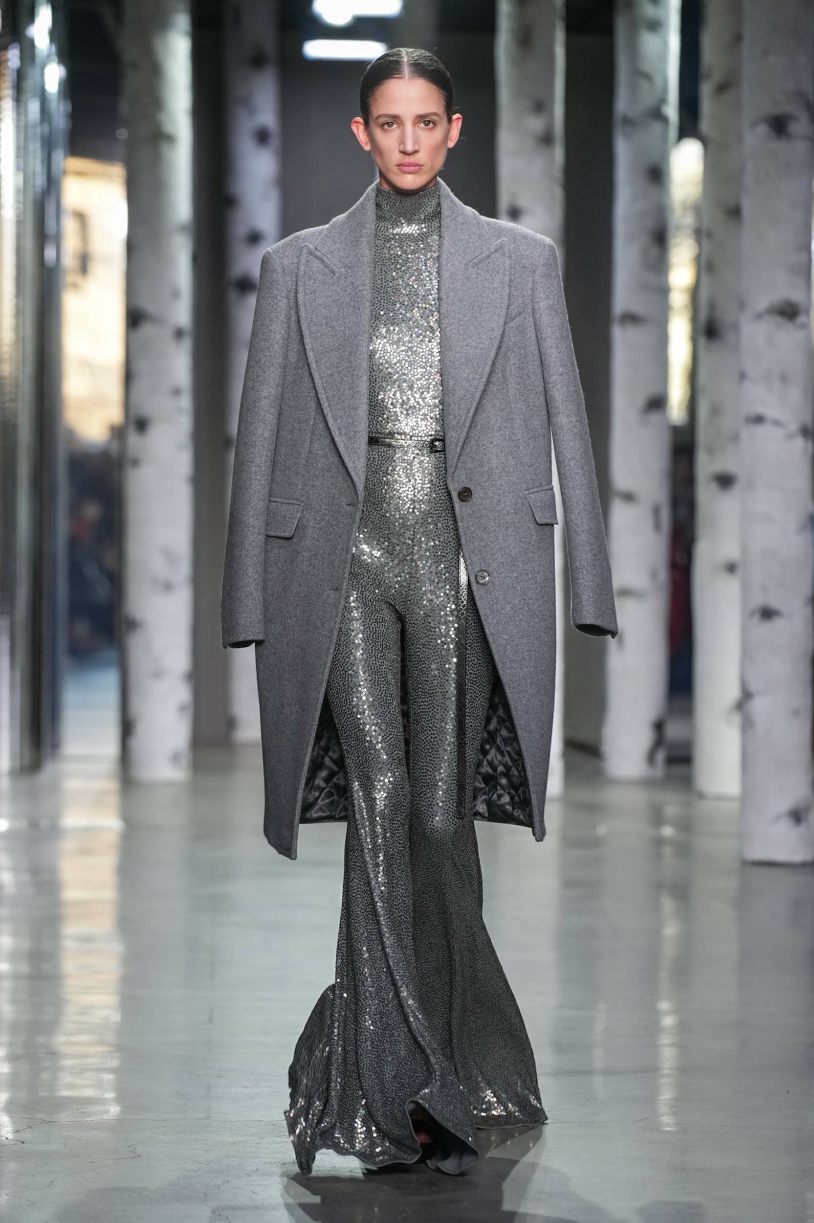 MICHAEL KORS グレー セットアップ Michael Kors Leans Into the New Neutrals for Fall 2023 - Fashionista
