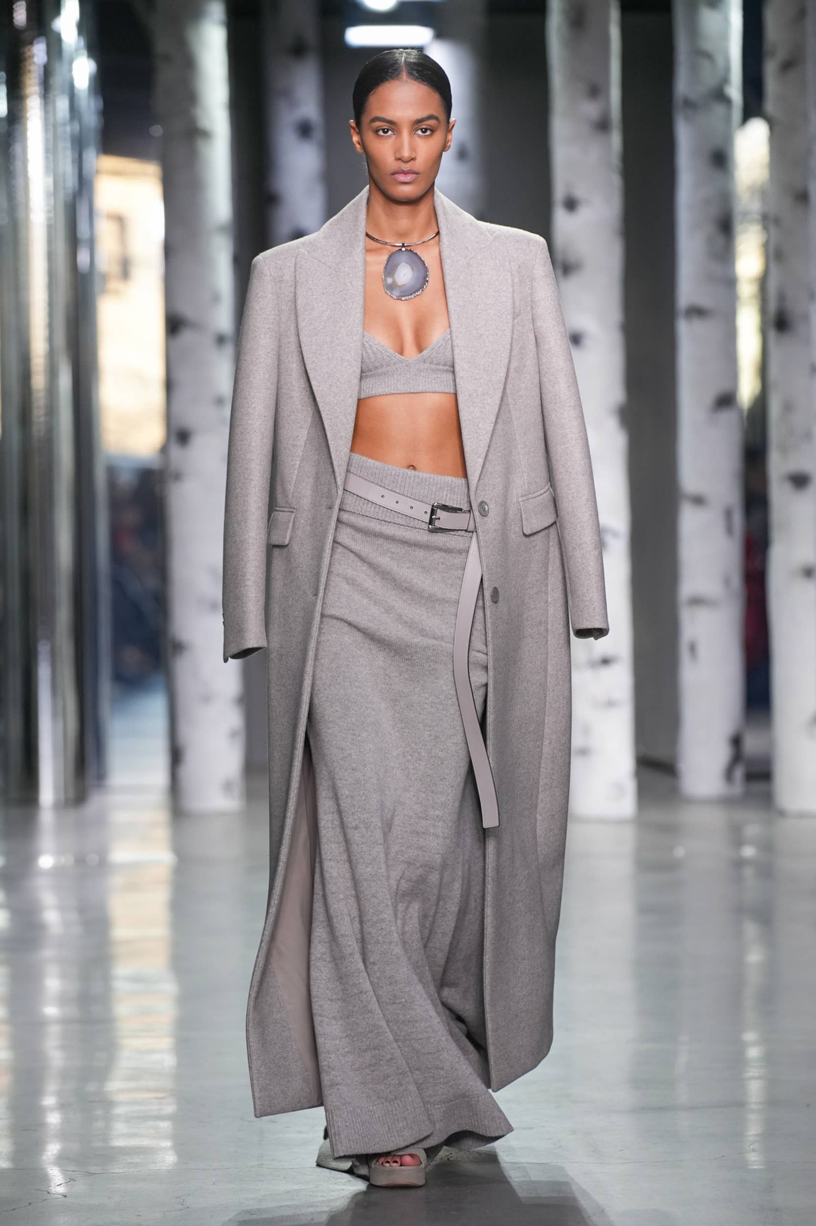 Michael Kors Leans Into the New Neutrals for Fall 2023 - Fashionista