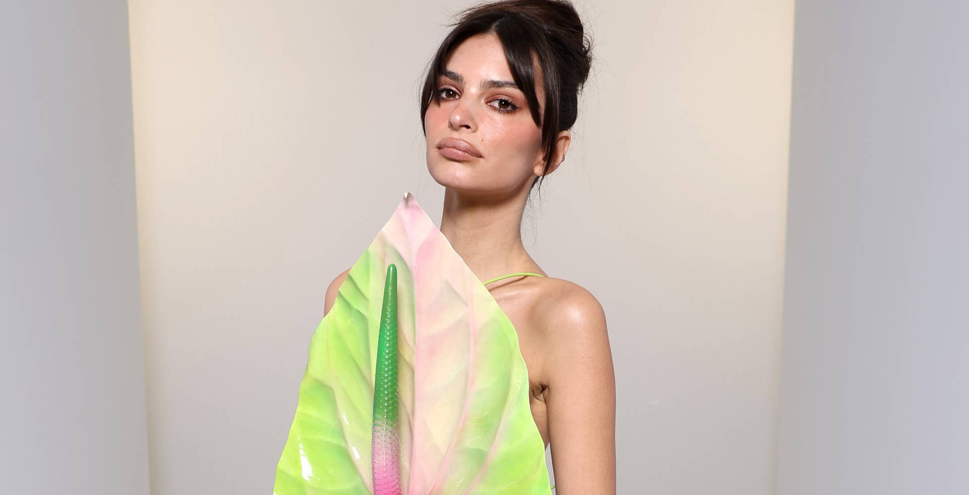 Emily Ratajkowski Wore an Anthurium as a Top - Fashionista