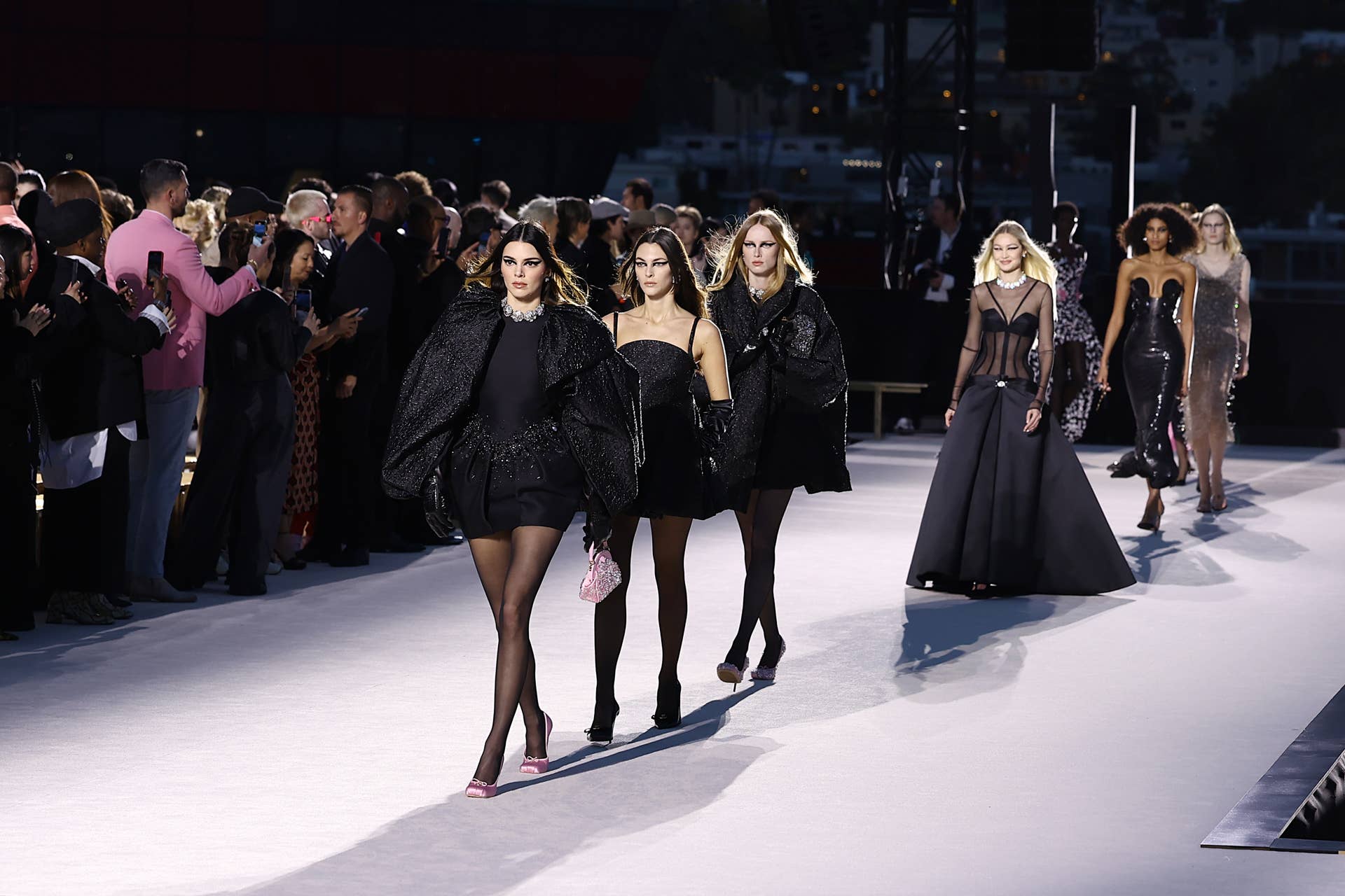 Versace's Fall 2023 Show in Los Angeles Brought Out the Celebs  and  Surprisingly Simple Clothes - Fashionista