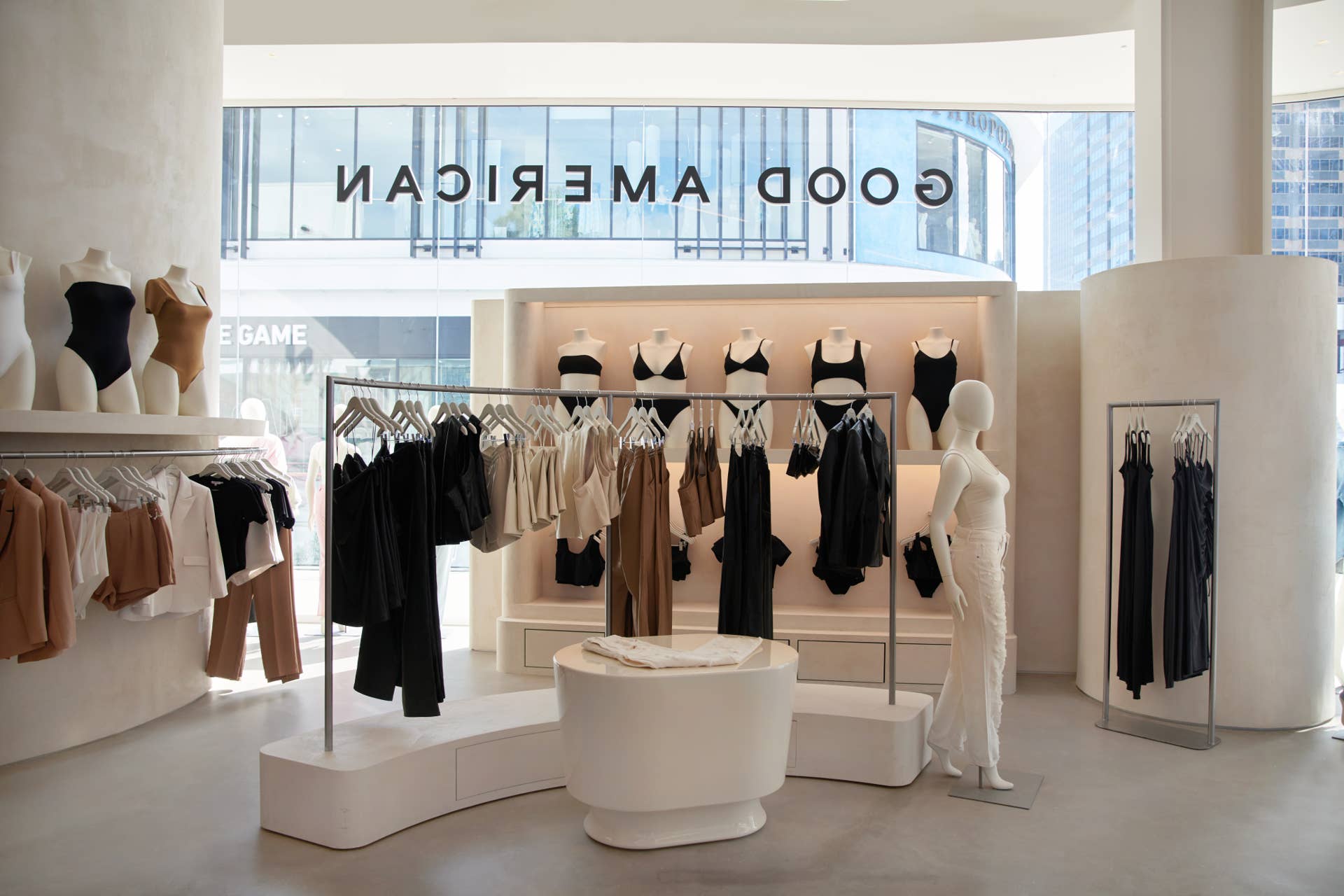 Khloé Kardashian and Emma Grede Bring Good American's Promise of ...