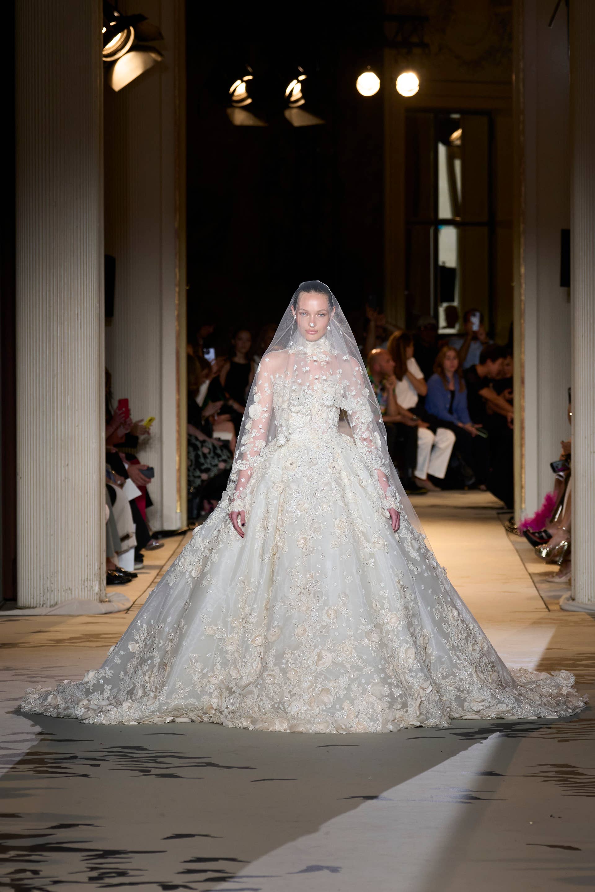 All the Best Fall 2023 Haute Couture Brides - Fashionista
