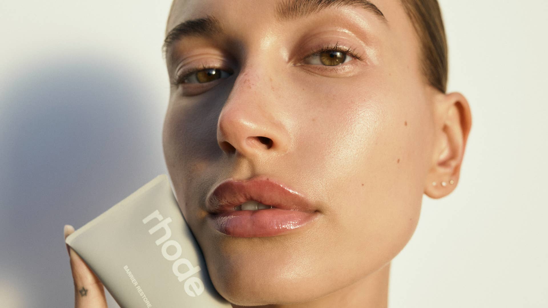 hailey-bieber-rhode-skin-care-