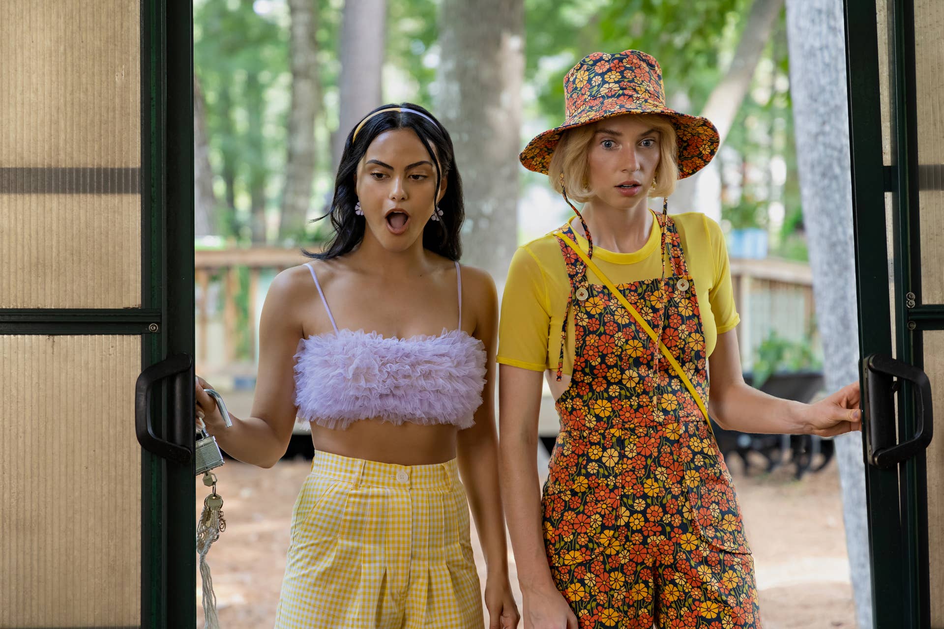 The 'Do Revenge' Costumes Take Inspiration From Teen Movie Classics, '90s  Supermodels and Harry Styles - Fashionista
