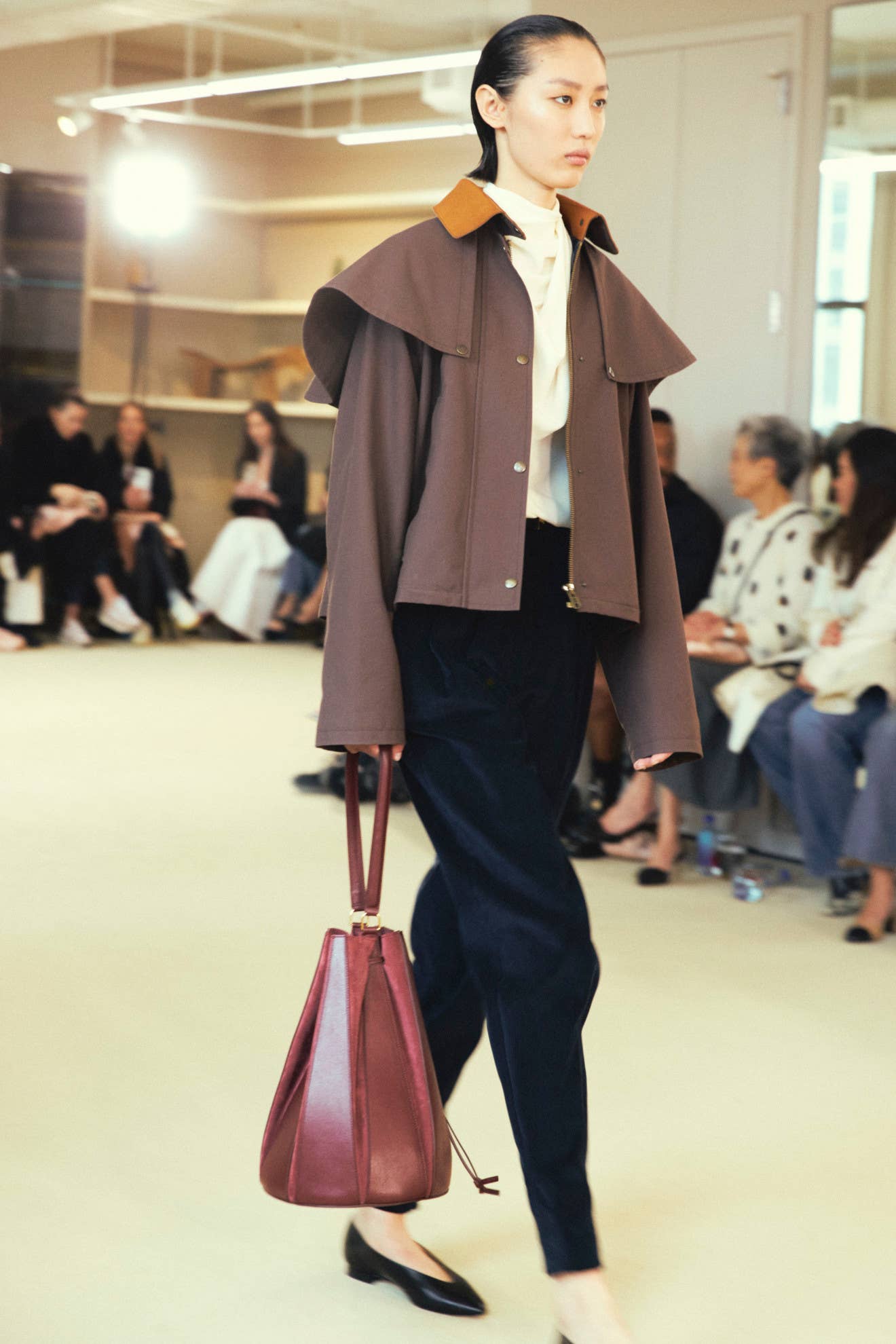 服/ファッション LUXURY BAGS 43423f7e-3899-4d03-8b0f-