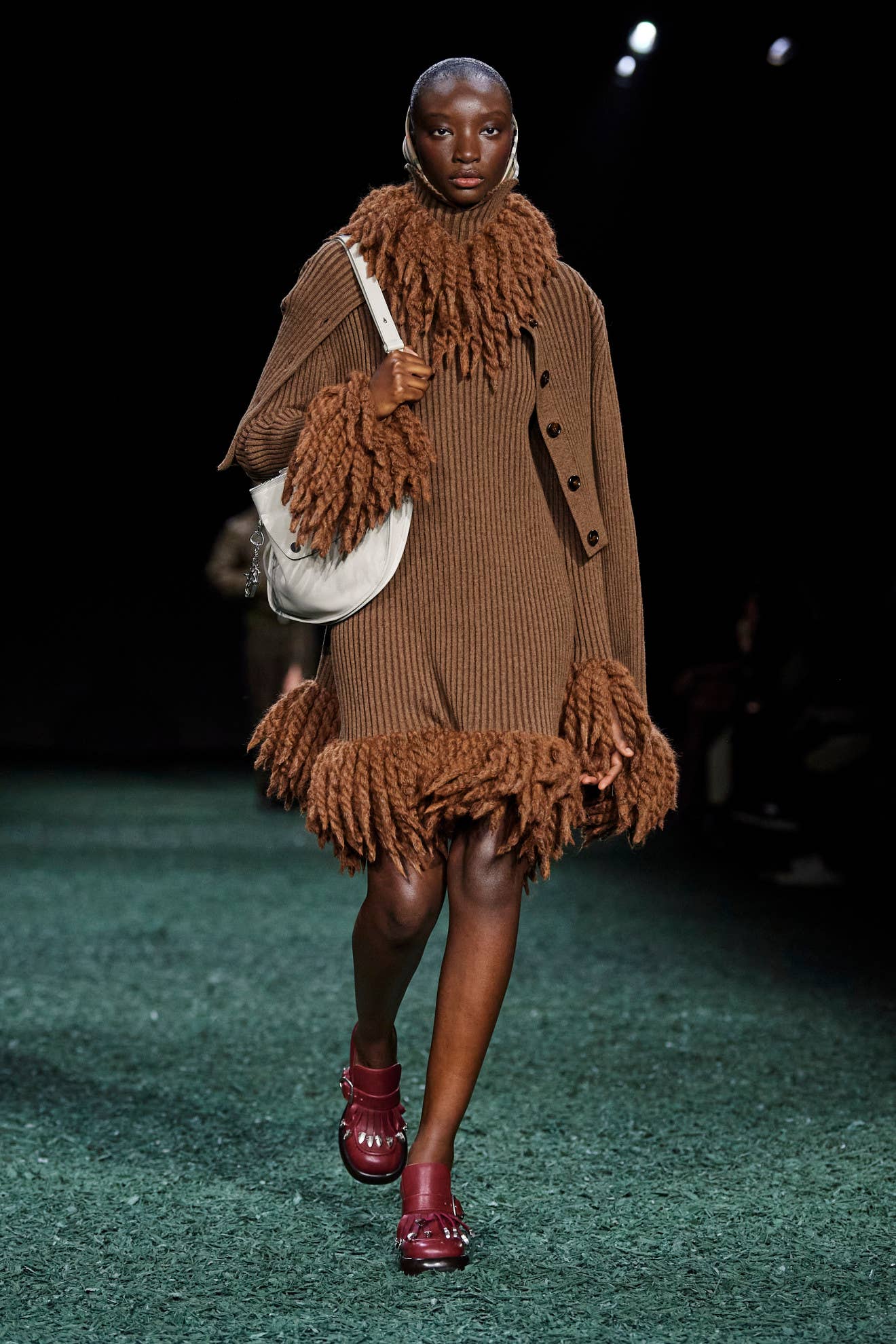 Daniel Lee Continues to Focus on Outerwear for Burberry Fall 2024