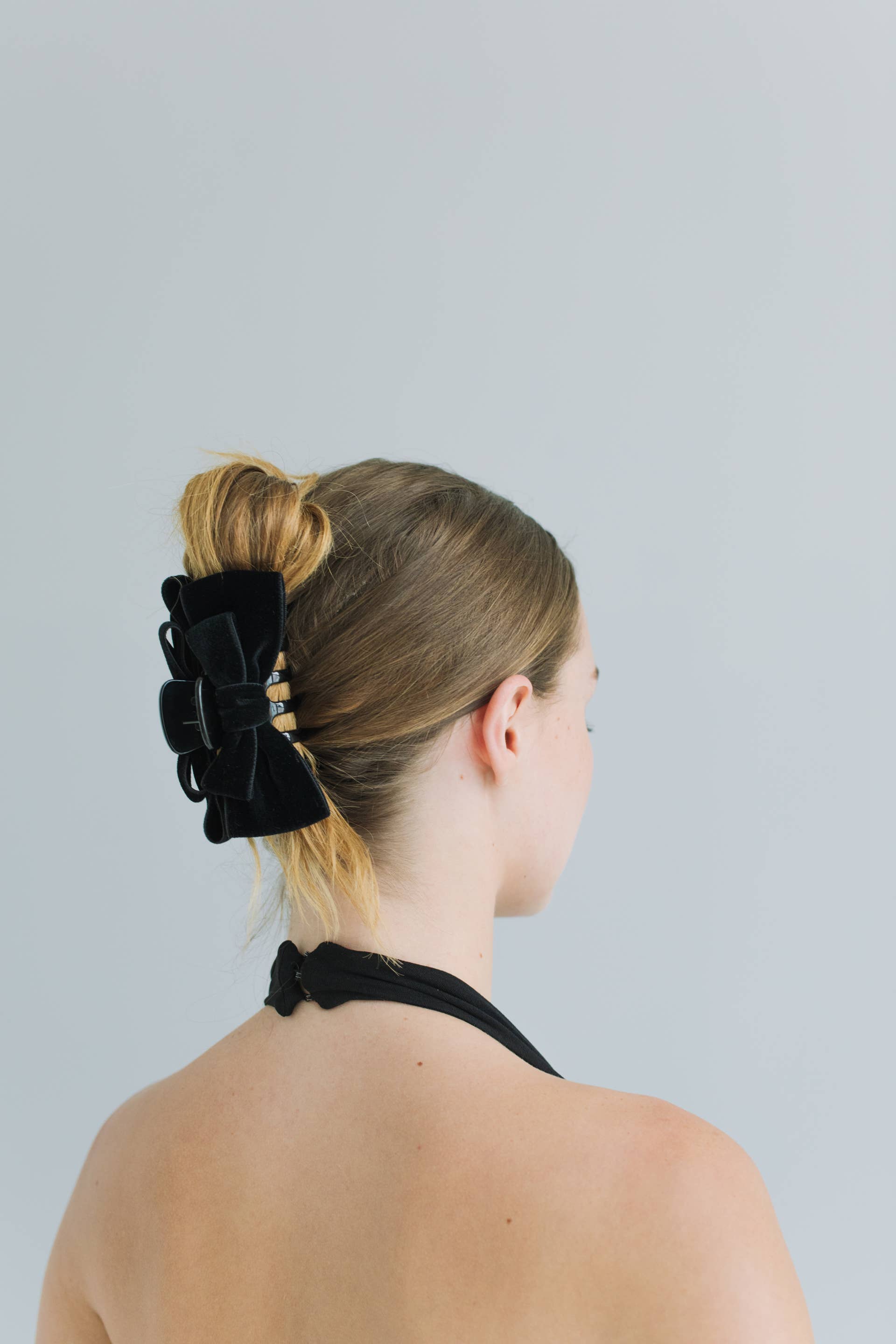 I Found the Bow Claw Clip of My Dreams - Fashionista display picture 3
