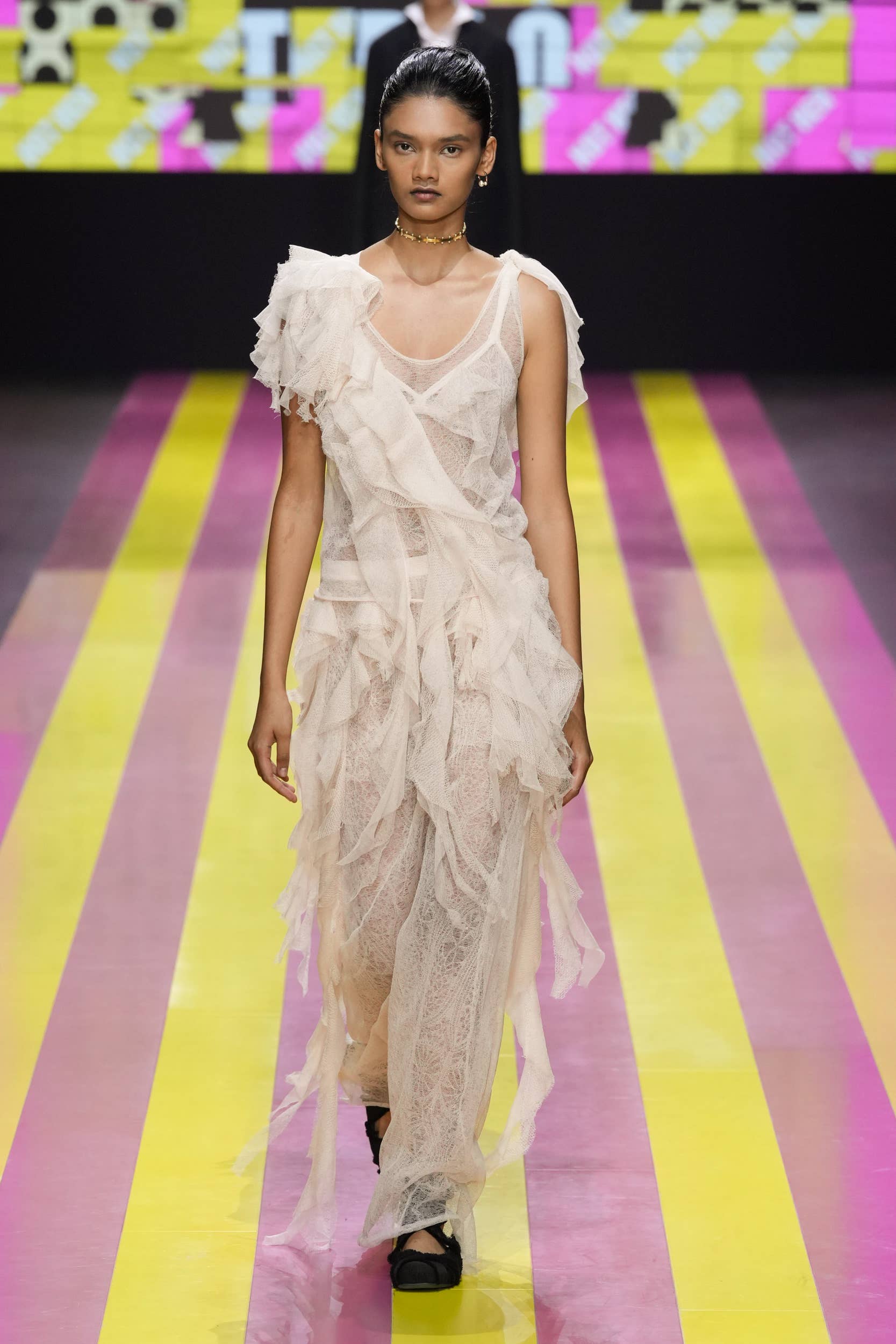 At Dior Spring 2024, a Flashy Art Installation Frames Maria Grazia ...
